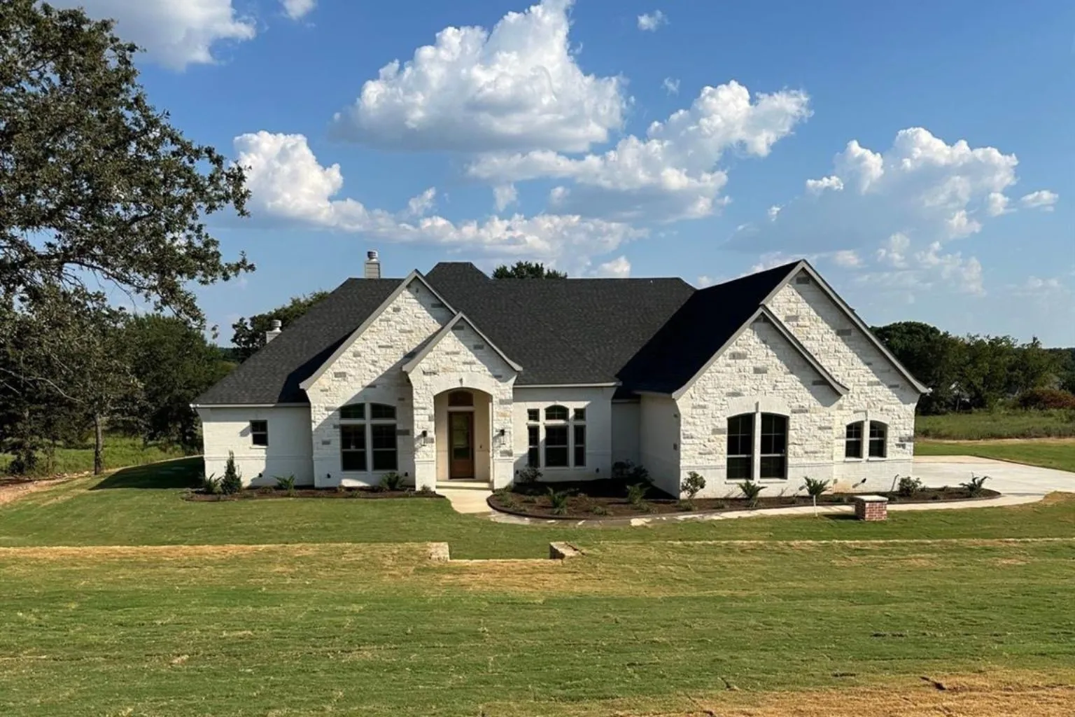 Single Family Residence For Sale in Parker County , 1009 Old Oaks Court, Weatherford, Texas 76087, 4 Bedroom, 4 Bathroom, 3 Garage spaces, 3,068 Sqft, built in 2026, mls#21353951, Real Estate Agent in Weatherford, Homes For Sale in Parker county, Homes For Sale in Weatherford, Realtor in Weatherford Texas, Real Estate Brokerage Independent Realty Texas, Luminita Cordes Realtor