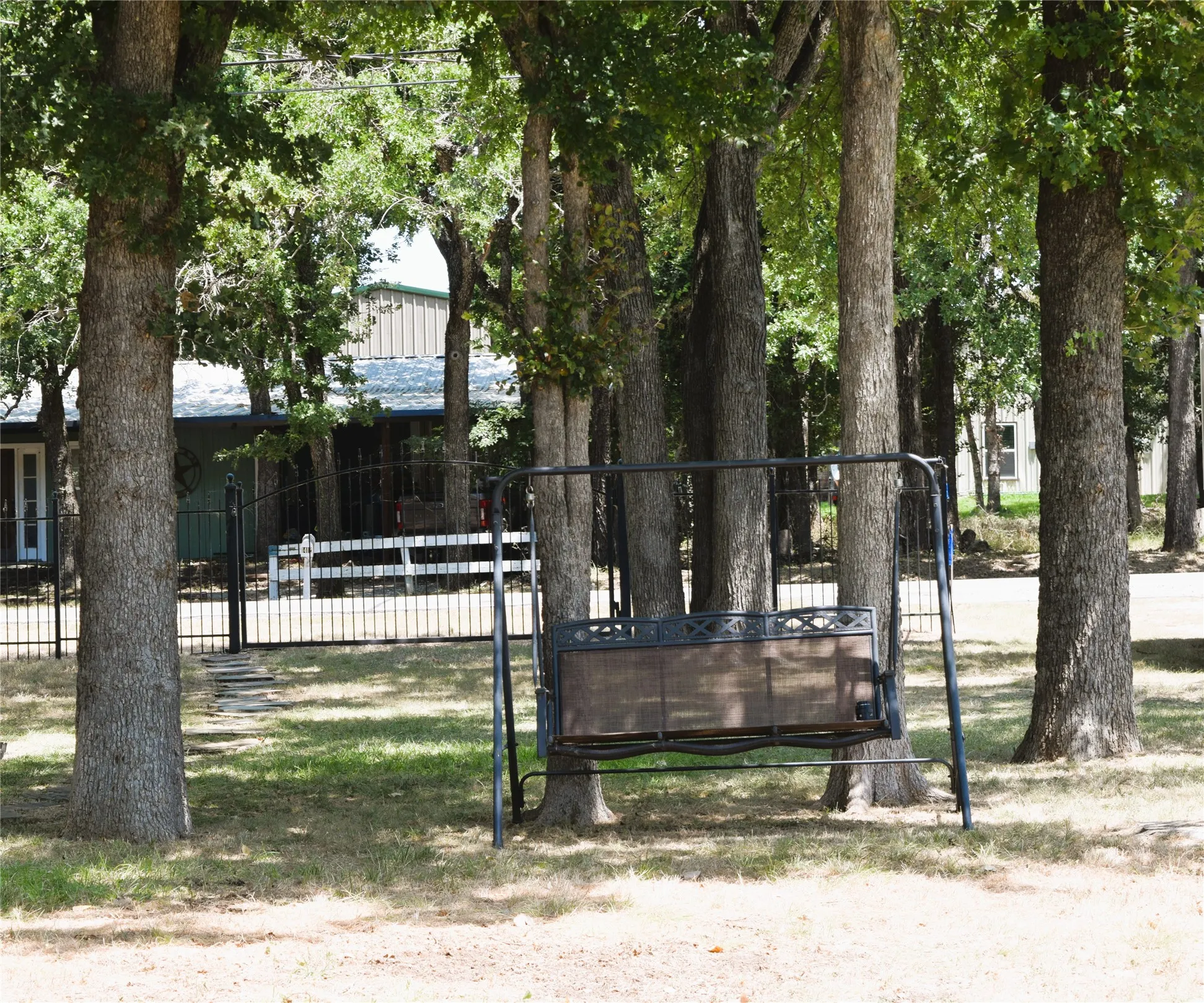 Single Family Residence For Sale in Parker County , 1411 E Lake Drive, Weatherford, Texas 76087, 0, 1 Bathroom, Garage spaces, 180 Sqft, built in 0, Price $265,000, mls#21353930, Real Estate Agent in Weatherford, Homes For Sale in Parker county, Homes For Sale in Weatherford, Realtor in Weatherford Texas, Real Estate Brokerage Independent Realty Texas, Luminita Cordes Realtor