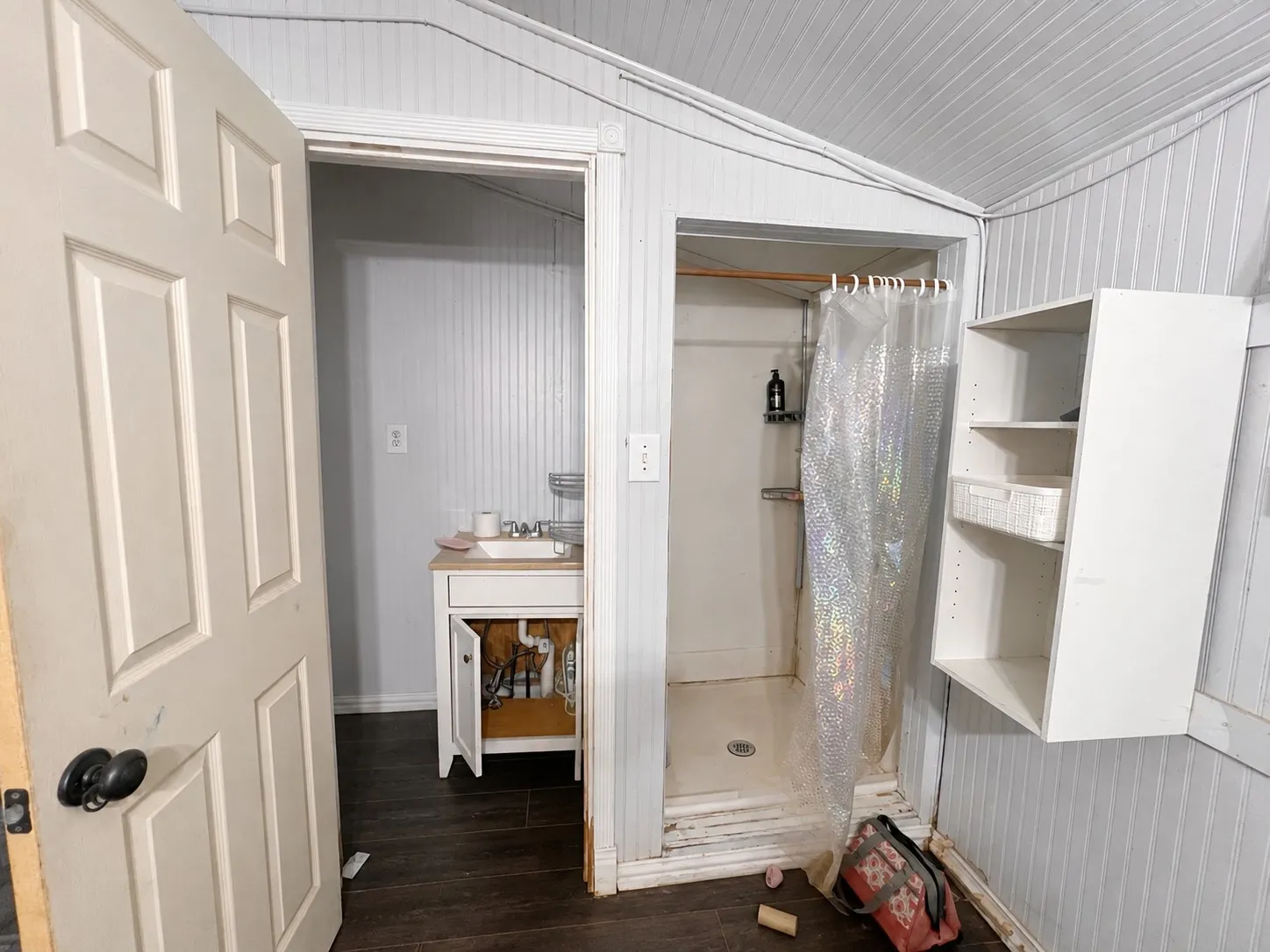 Single Family Residence For Sale in Dallas County , 110 N Marlborough Avenue, Dallas, Texas 75208, 3 Bedroom, 2 Bathroom, Garage spaces, 1,220 Sqft, built in 1928, mls#21353899, Real Estate Agent in Dallas, Homes For Sale in Dallas county, Homes For Sale in Dallas, Realtor in Dallas Texas, Real Estate Brokerage Independent Realty Texas, Luminita Cordes Realtor