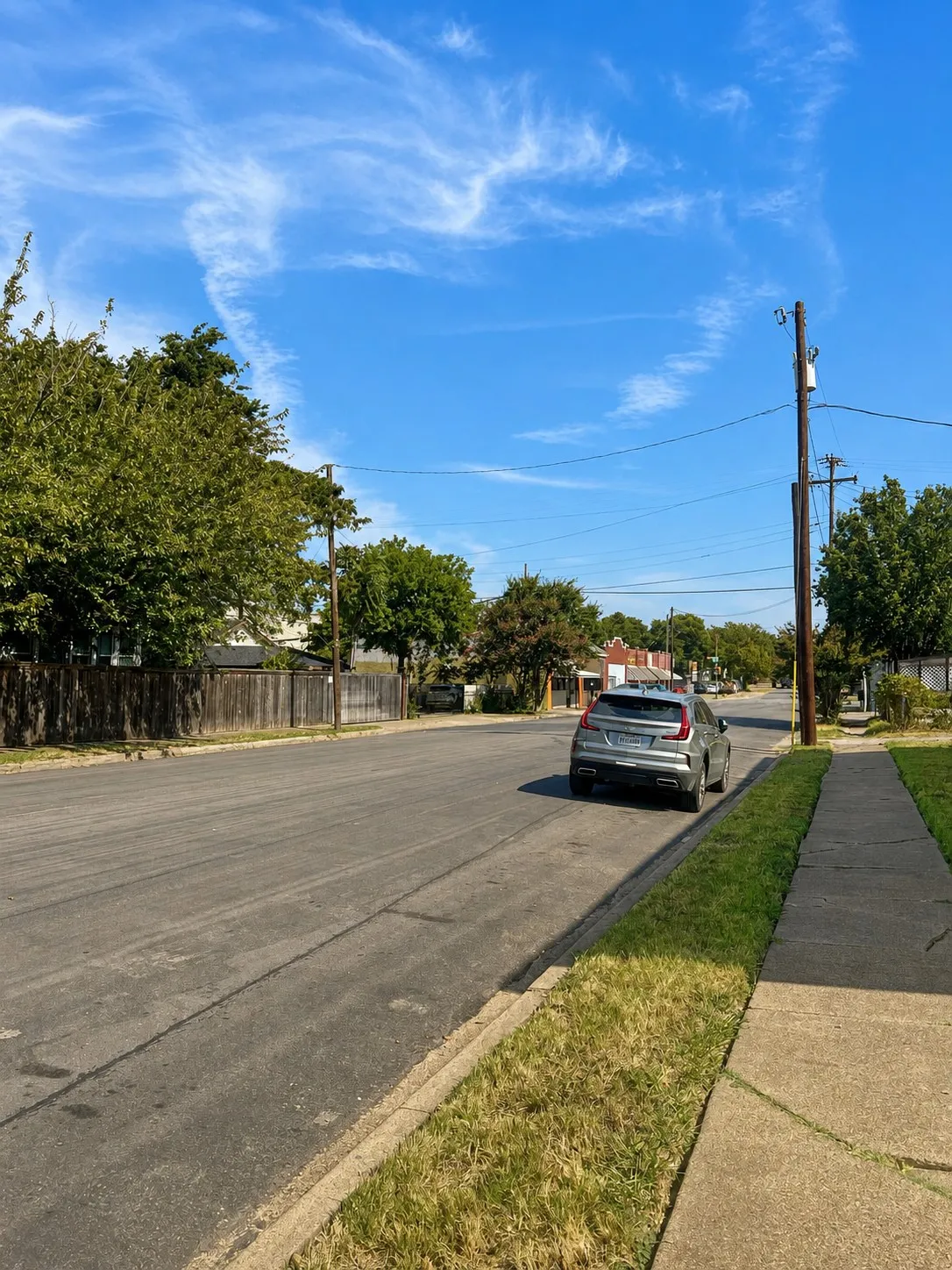 Single Family Residence For Sale in Dallas County , 110 N Marlborough Avenue, Dallas, Texas 75208, 3 Bedroom, 2 Bathroom, Garage spaces, 1,220 Sqft, built in 1928, mls#21353899, Real Estate Agent in Dallas, Homes For Sale in Dallas county, Homes For Sale in Dallas, Realtor in Dallas Texas, Real Estate Brokerage Independent Realty Texas, Luminita Cordes Realtor