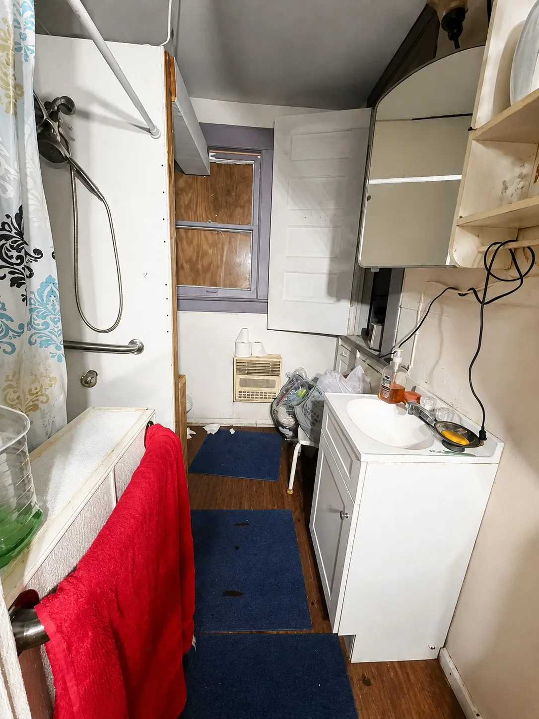 Single Family Residence For Sale in Dallas County , 110 N Marlborough Avenue, Dallas, Texas 75208, 3 Bedroom, 2 Bathroom, Garage spaces, 1,220 Sqft, built in 1928, mls#21353899, Real Estate Agent in Dallas, Homes For Sale in Dallas county, Homes For Sale in Dallas, Realtor in Dallas Texas, Real Estate Brokerage Independent Realty Texas, Luminita Cordes Realtor