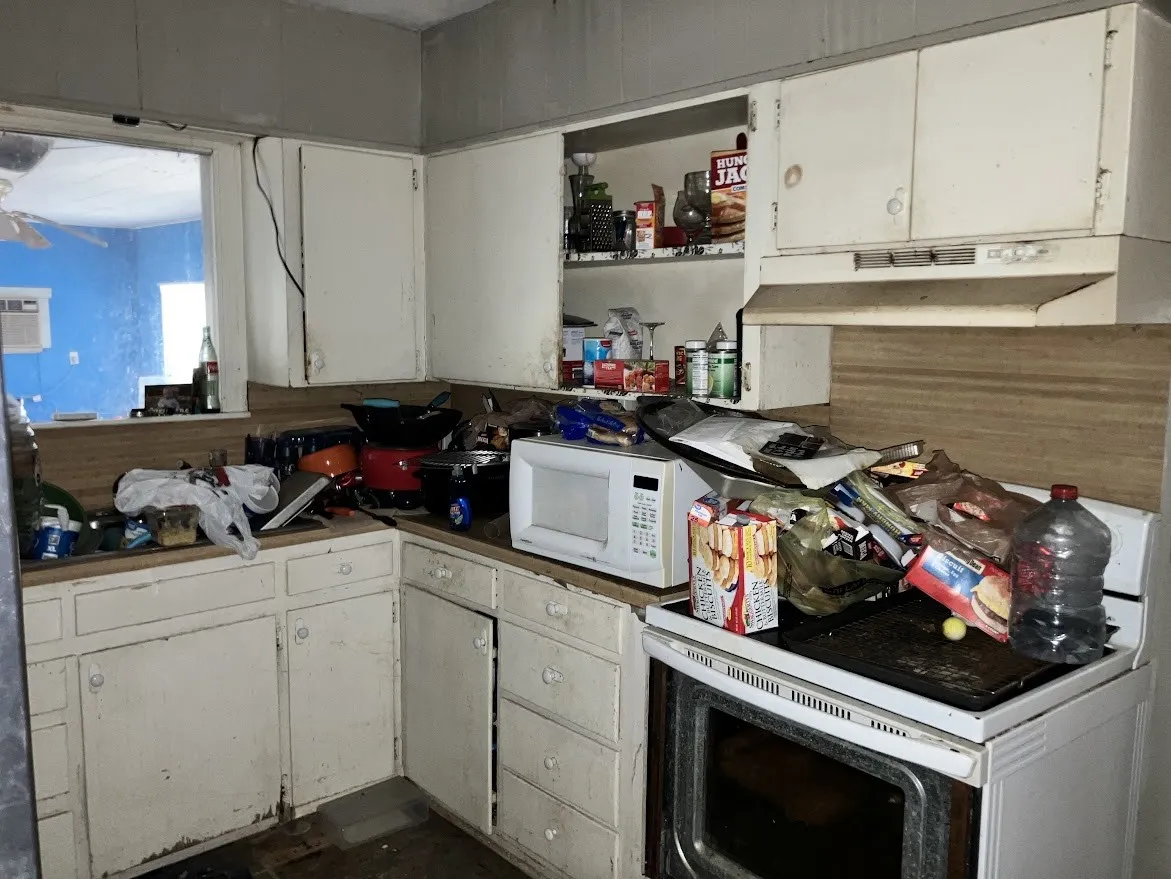 Single Family Residence For Sale in Mc Lennan County , 108 N Strauss Street, Robinson, Texas 76706, 3 Bedroom, 2 Bathroom, 2 Garage spaces, 1,388 Sqft, built in 1951, mls#21352209, Real Estate Agent in Robinson, Homes For Sale in Mc Lennan county, Homes For Sale in Robinson, Realtor in Robinson Texas, Real Estate Brokerage Independent Realty Texas, Luminita Cordes Realtor