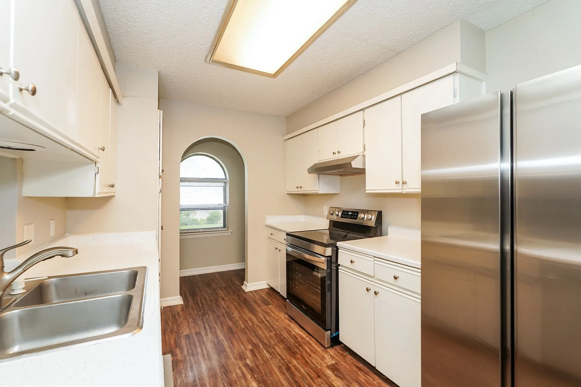 Single Family Residence For Rent in Tarrant County , 3417 Willowcrest Drive, North Richland Hills, Texas 76117, 3 Bedroom, 2 Bathroom, Garage spaces, 2,228 Sqft, built in 1975, mls#21353963, Real Estate Agent in North Richland Hills, Homes For Rent in Tarrant county, Homes For Rent in North Richland Hills, Realtor in North Richland Hills Texas, Real Estate Brokerage Independent Realty Texas, Luminita Cordes Realtor