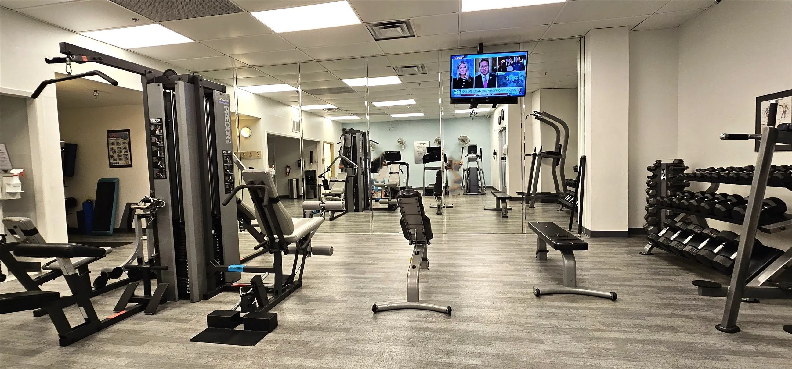 Retail For Rent in Dallas County , 6211 W Northwest Highway C253 West Wing Unit, Dallas, Texas 75225, 0, 0, Garage spaces, 0 Sqft, built in 1966, Price $2,000, mls#21353812, Real Estate Agent in Dallas, Homes For Rent in Dallas county, Homes For Rent in Dallas, Realtor in Dallas Texas, Real Estate Brokerage Independent Realty Texas, Luminita Cordes Realtor