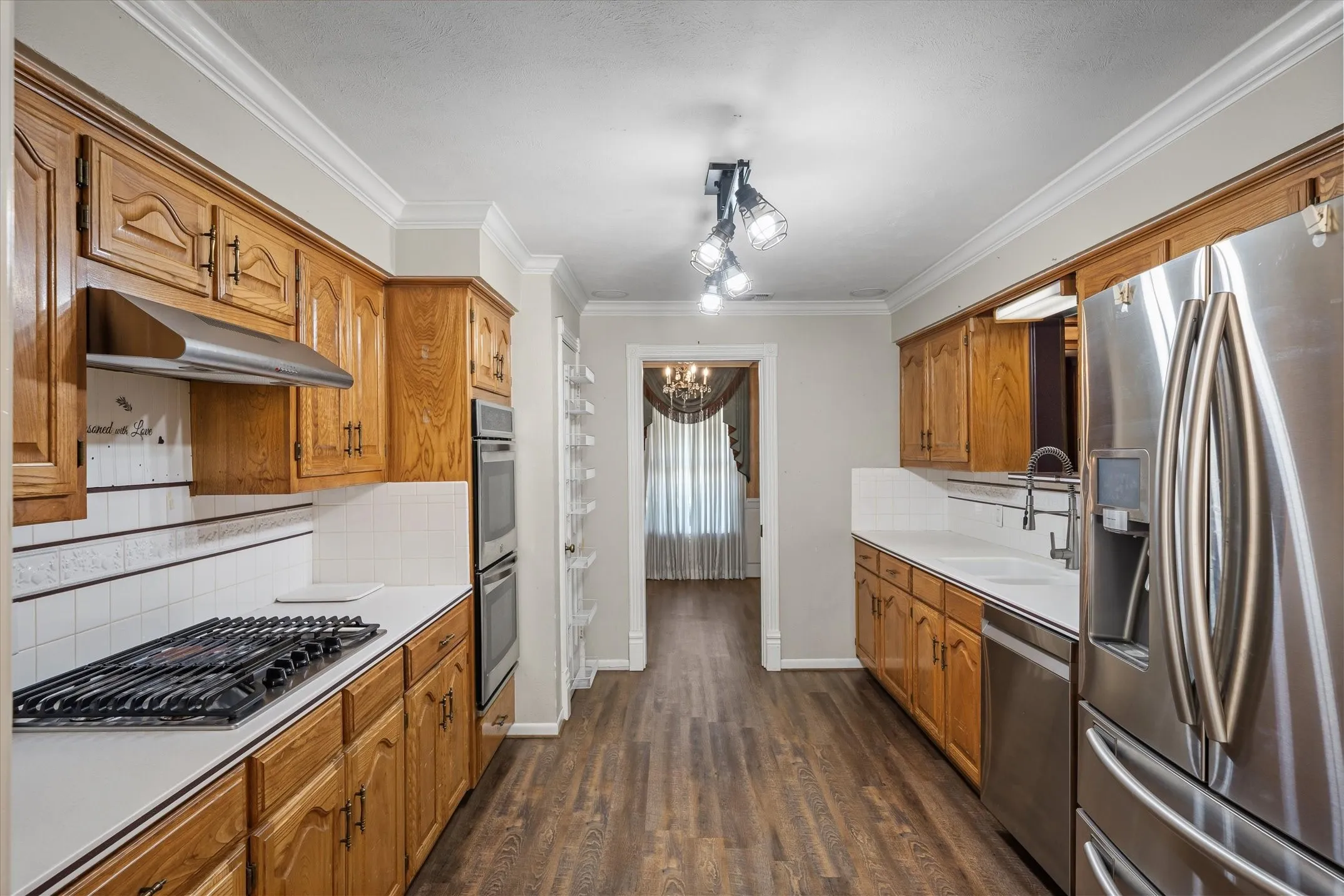 Single Family Residence For Sale in Van Zandt County , 522 W High Street, Grand Saline, Texas 75140, 4 Bedroom, 3 Bathroom, 2 Garage spaces, 3,552 Sqft, built in 1973, mls#21353857, Real Estate Agent in Grand Saline, Homes For Sale in Van Zandt county, Homes For Sale in Grand Saline, Realtor in Grand Saline Texas, Real Estate Brokerage Independent Realty Texas, Luminita Cordes Realtor