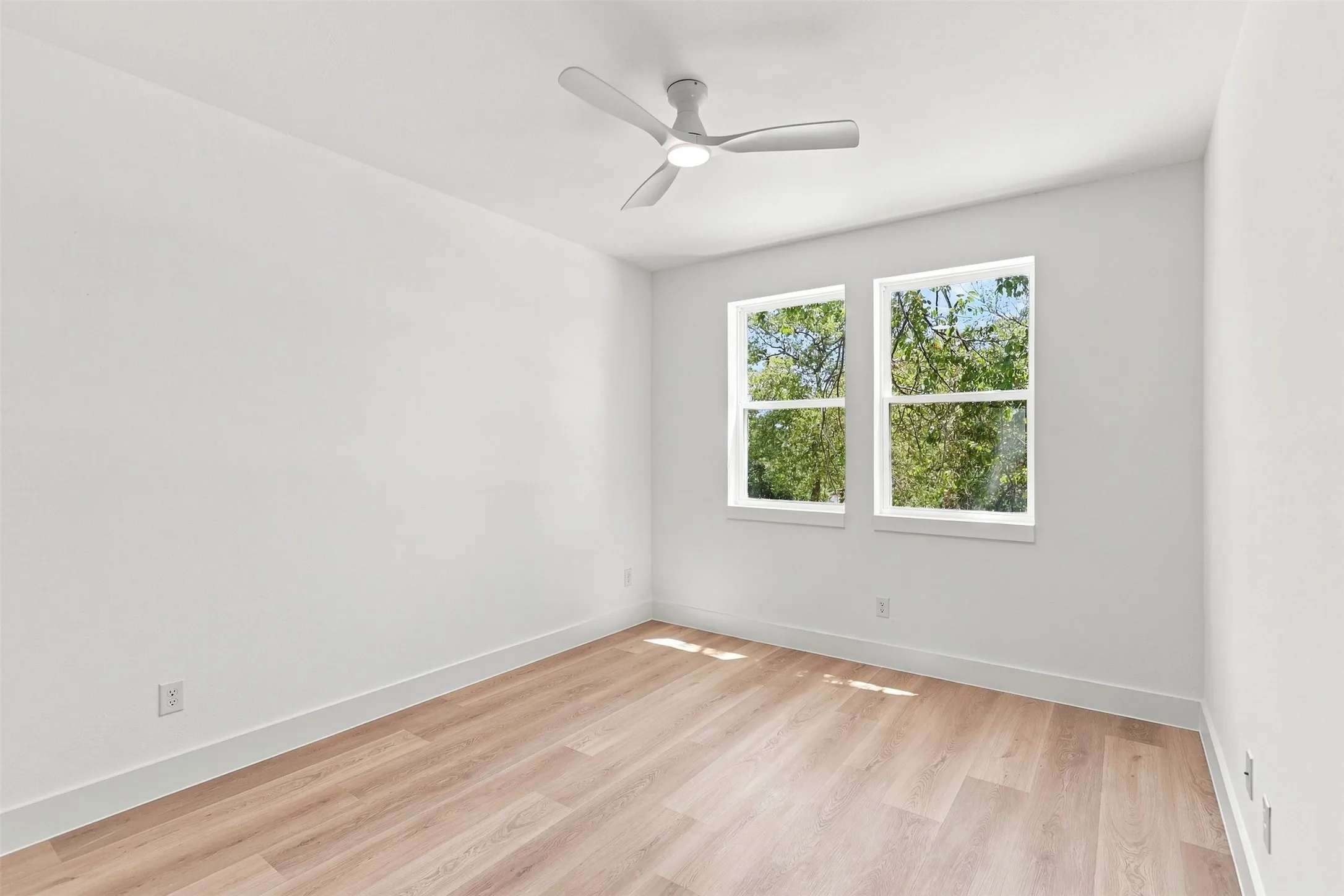 Single Family Residence For Sale in Dallas County , 3110 Pennsylvania Avenue, Dallas, Texas 75215, 3 Bedroom, 3 Bathroom, 2 Garage spaces, 1,711 Sqft, built in 2026, mls#21353787, Real Estate Agent in Dallas, Homes For Sale in Dallas county, Homes For Sale in Dallas, Realtor in Dallas Texas, Real Estate Brokerage Independent Realty Texas, Luminita Cordes Realtor