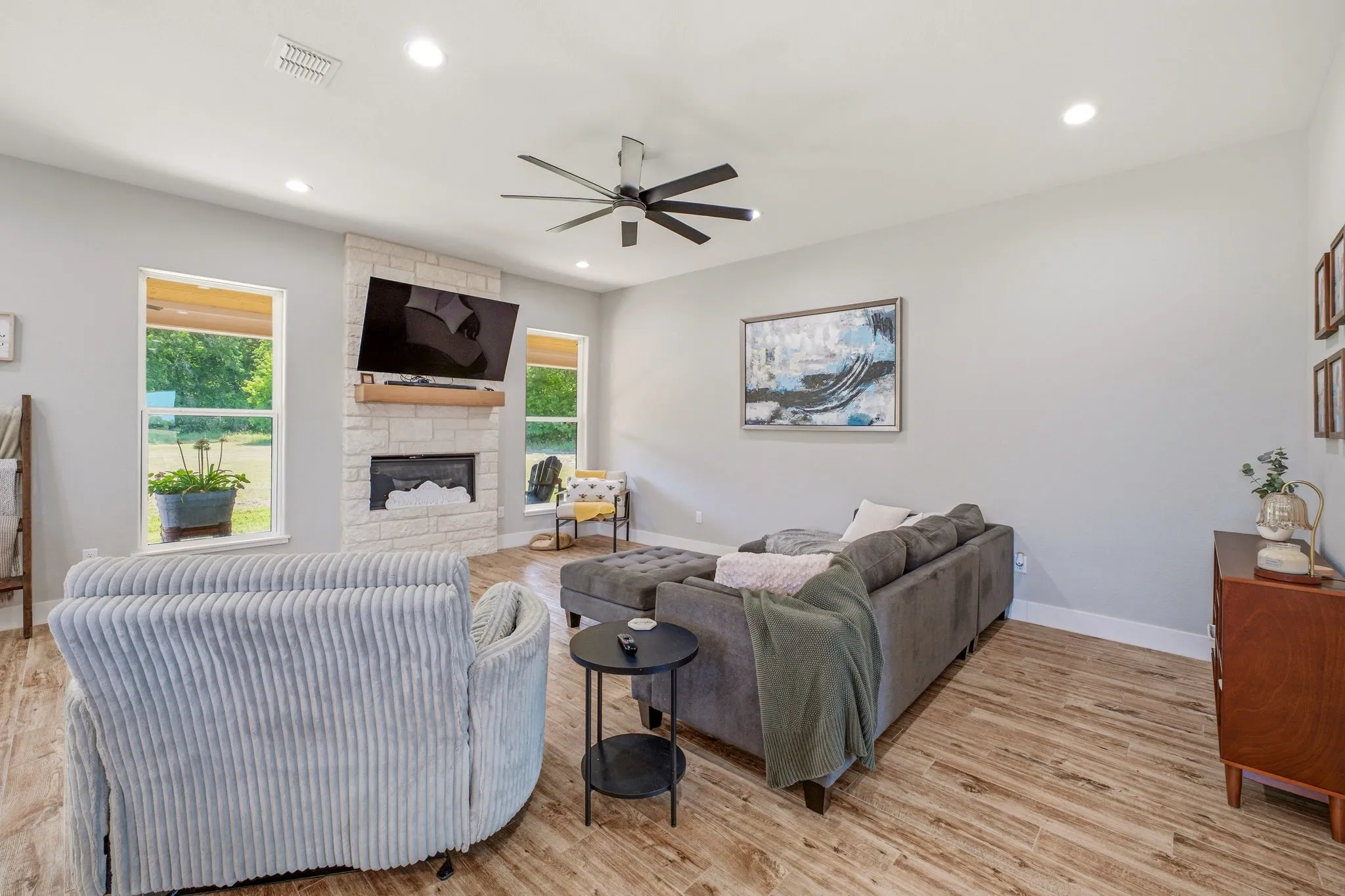 Farm For Sale in Erath County , 3685 Farm Road 205, Stephenville, Texas 76401, 4 Bedrooms, 4 Bathrooms, 2 Garage spaces, 3,688 Sqft, built in 2022, Price $1,395,000, mls#21347492, Real Estate Agent in Stephenville, Homes For Sale in Erath county, Homes For Sale in Stephenville, Realtor in Stephenville Texas, Real Estate Brokerage Independent Realty Texas, Luminita Cordes Realtor