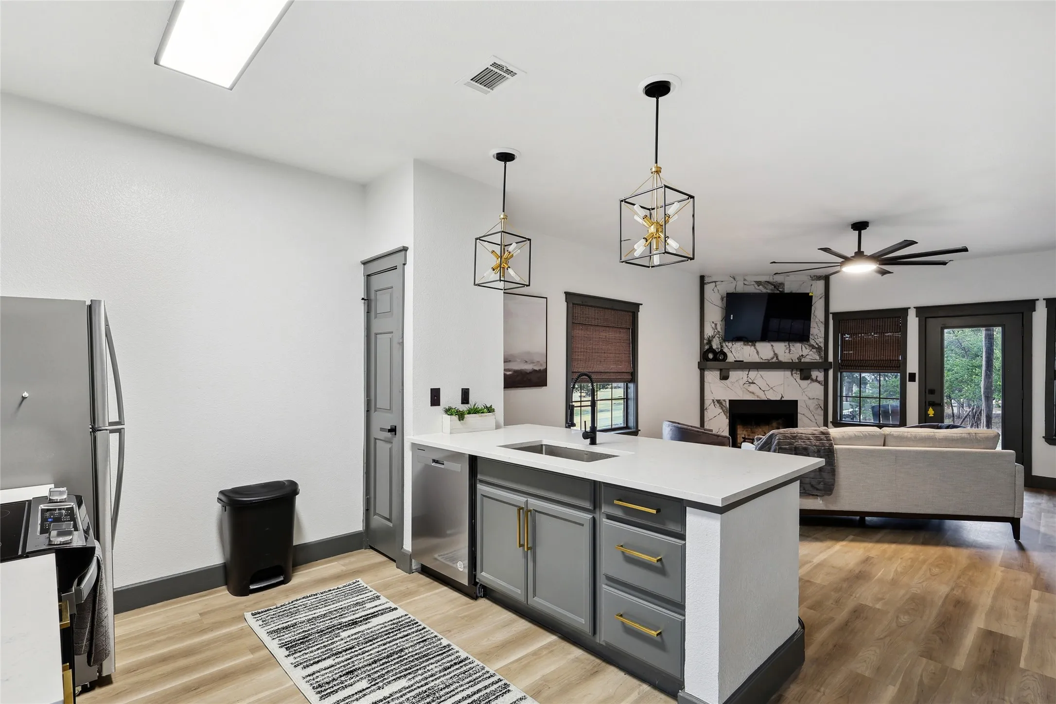Condominium For Sale in Palo Pinto County , 1782 FM 2951 21, Graford, Texas 76449, 2 Bedroom, 2 Bathroom, Garage spaces, 1,280 Sqft, built in 2005, mls#21333002, Real Estate Agent in Graford, Homes For Sale in Palo Pinto county, Homes For Sale in Graford, Realtor in Graford Texas, Real Estate Brokerage Independent Realty Texas, Luminita Cordes Realtor