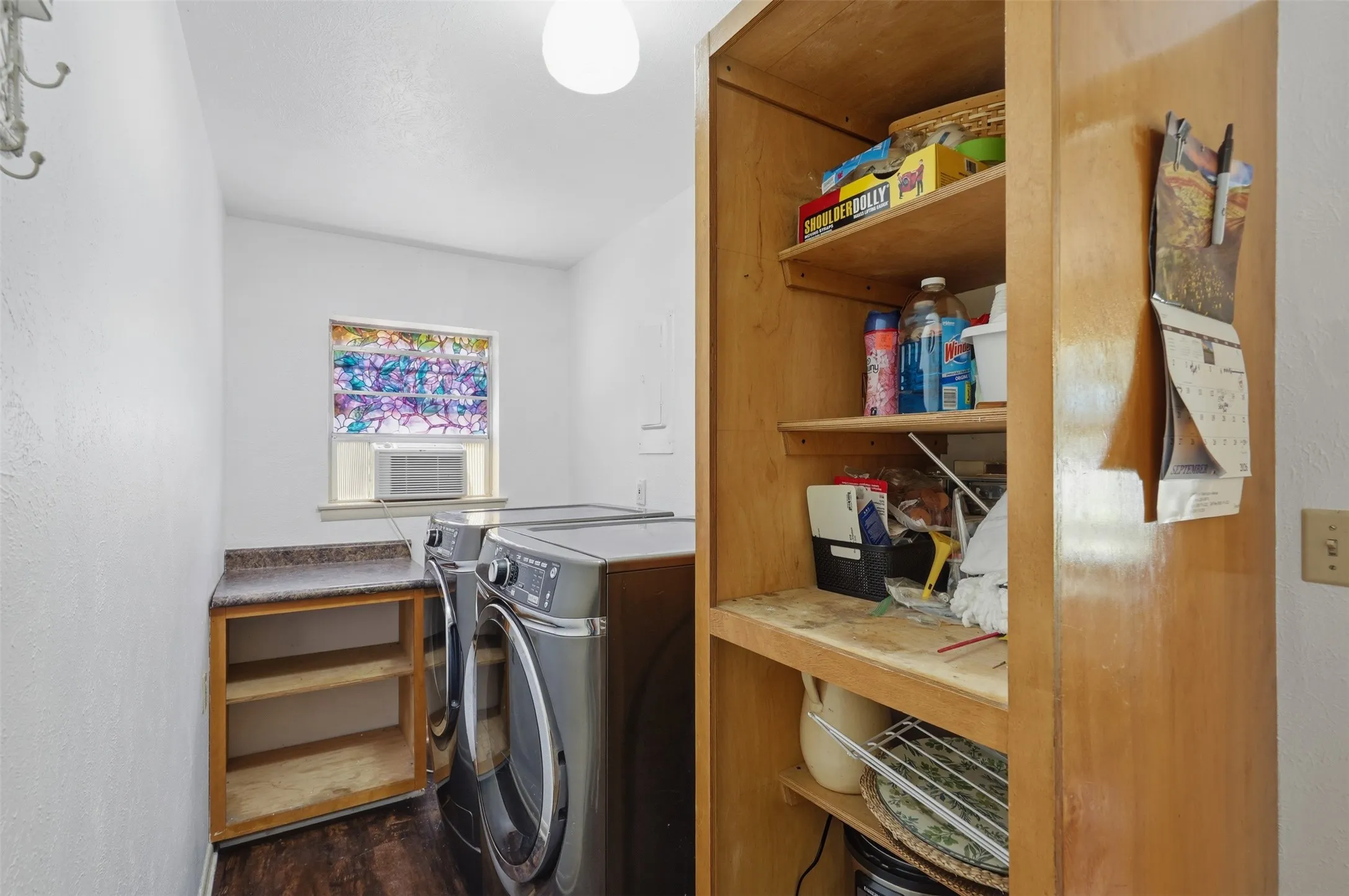 Single Family Residence For Sale in Tarrant County , 5709 Starlight Drive, Haltom City, Texas 76117, 3 Bedroom, 2 Bathroom, 2 Garage spaces, 1,666 Sqft, built in 1963, mls#21353950, Real Estate Agent in Haltom City, Homes For Sale in Tarrant county, Homes For Sale in Haltom City, Realtor in Haltom City Texas, Real Estate Brokerage Independent Realty Texas, Luminita Cordes Realtor