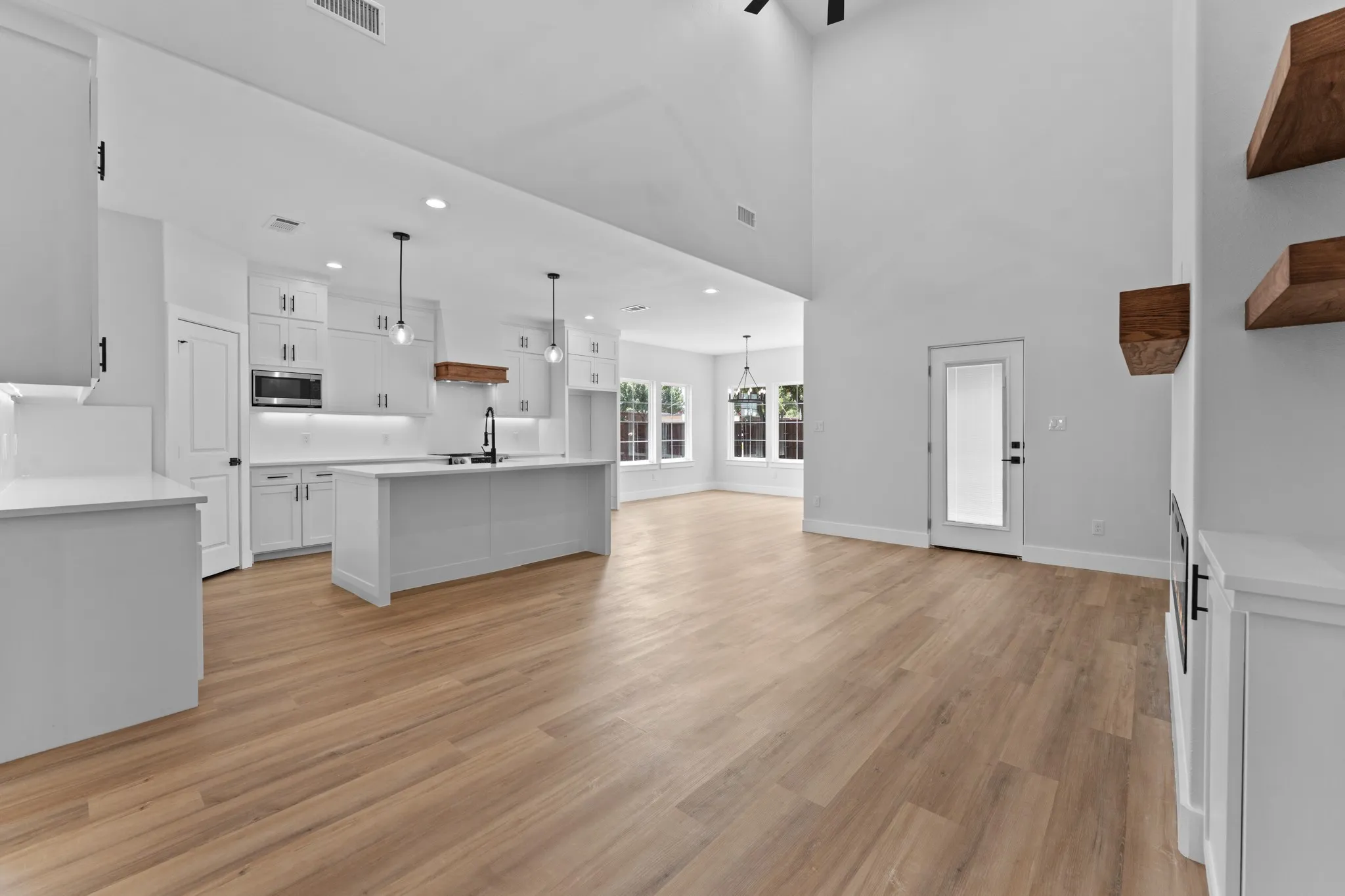 Single Family Residence For Sale in Dallas County , 3825 Williamsburg Drive, Garland, Texas 75043, 4 Bedroom, 3 Bathroom, 2 Garage spaces, 2,363 Sqft, built in 2026, mls#21351081, Real Estate Agent in Garland, Homes For Sale in Dallas county, Homes For Sale in Garland, Realtor in Garland Texas, Real Estate Brokerage Independent Realty Texas, Luminita Cordes Realtor