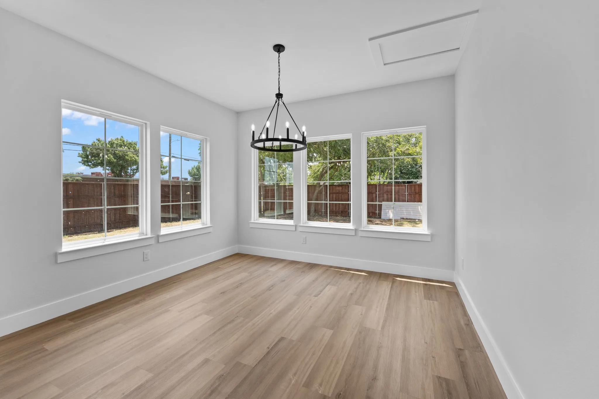 Single Family Residence For Sale in Dallas County , 3825 Williamsburg Drive, Garland, Texas 75043, 4 Bedroom, 3 Bathroom, 2 Garage spaces, 2,363 Sqft, built in 2026, mls#21351081, Real Estate Agent in Garland, Homes For Sale in Dallas county, Homes For Sale in Garland, Realtor in Garland Texas, Real Estate Brokerage Independent Realty Texas, Luminita Cordes Realtor