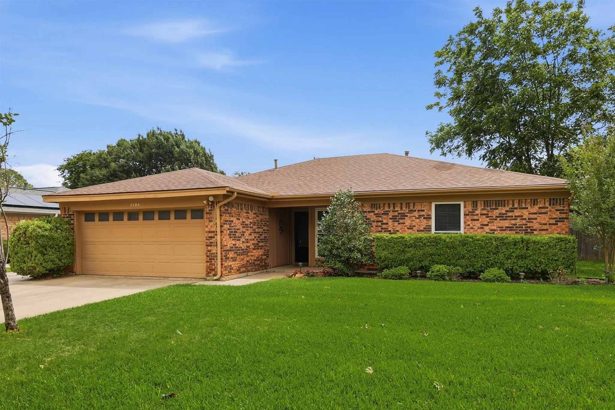 Single Family Residence For Sale in Tarrant County , 1104 Monterrey Street, Bedford, Texas 76022, 4 Bedroom, 2 Bathroom, 2 Garage spaces, 1,616 Sqft, built in 1976, mls#21353992, Real Estate Agent in Bedford, Homes For Sale in Tarrant county, Homes For Sale in Bedford, Realtor in Bedford Texas, Real Estate Brokerage Independent Realty Texas, Luminita Cordes Realtor