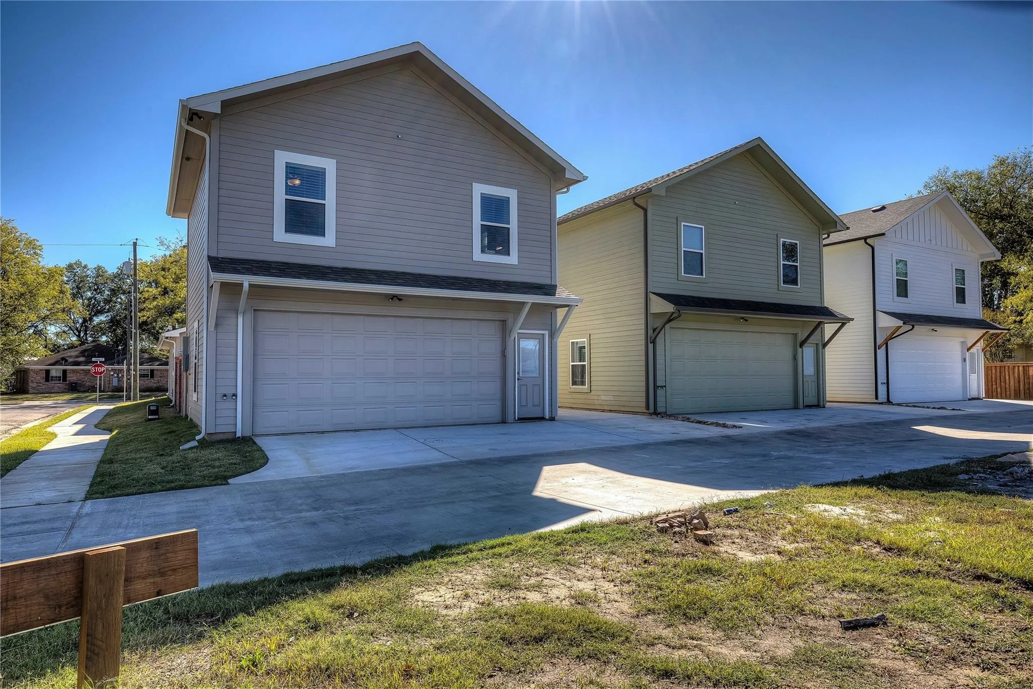 Apartment For Rent in Hopkins County , 431 Connally Street, Sulphur Springs, Texas 75482, 4 Bedrooms, 4 Bathrooms, 2 Garage spaces, 2,400 Sqft, built in 2022, Price $2,750, mls#21353609, Real Estate Agent in Sulphur Springs, Homes For Rent in Hopkins county, Homes For Rent in Sulphur Springs, Realtor in Sulphur Springs Texas, Real Estate Brokerage Independent Realty Texas, Luminita Cordes Realtor