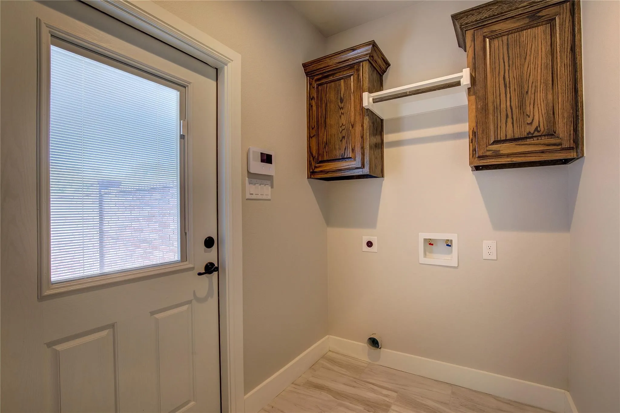 Apartment For Rent in Hopkins County , 431 Connally Street, Sulphur Springs, Texas 75482, 4 Bedrooms, 4 Bathrooms, 2 Garage spaces, 2,400 Sqft, built in 2022, Price $2,750, mls#21353609, Real Estate Agent in Sulphur Springs, Homes For Rent in Hopkins county, Homes For Rent in Sulphur Springs, Realtor in Sulphur Springs Texas, Real Estate Brokerage Independent Realty Texas, Luminita Cordes Realtor