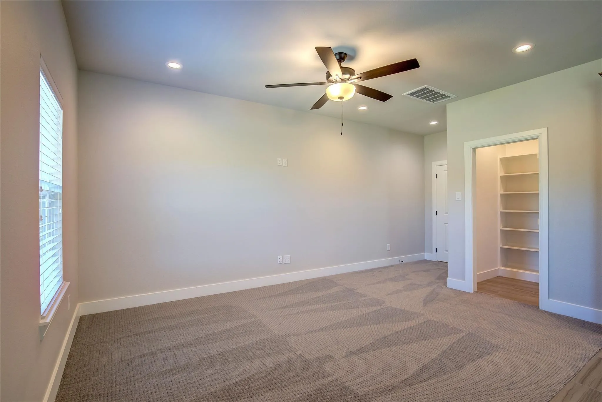 Apartment For Rent in Hopkins County , 431 Connally Street, Sulphur Springs, Texas 75482, 4 Bedrooms, 4 Bathrooms, 2 Garage spaces, 2,400 Sqft, built in 2022, Price $2,750, mls#21353609, Real Estate Agent in Sulphur Springs, Homes For Rent in Hopkins county, Homes For Rent in Sulphur Springs, Realtor in Sulphur Springs Texas, Real Estate Brokerage Independent Realty Texas, Luminita Cordes Realtor