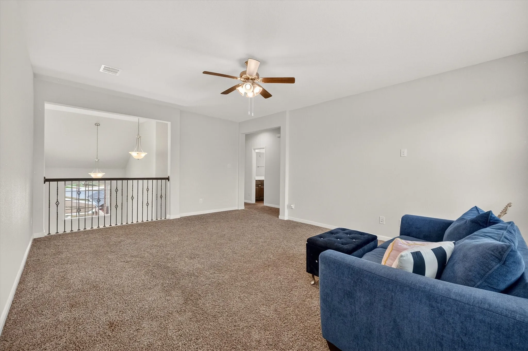 Single Family Residence For Sale in Tarrant County , 7815 Kettle Creek Drive, Arlington, Texas 76001, 4 Bedroom, 3 Bathroom, 2 Garage spaces, 2,544 Sqft, built in 2020, mls#21353959, Real Estate Agent in Arlington, Homes For Sale in Tarrant county, Homes For Sale in Arlington, Realtor in Arlington Texas, Real Estate Brokerage Independent Realty Texas, Luminita Cordes Realtor