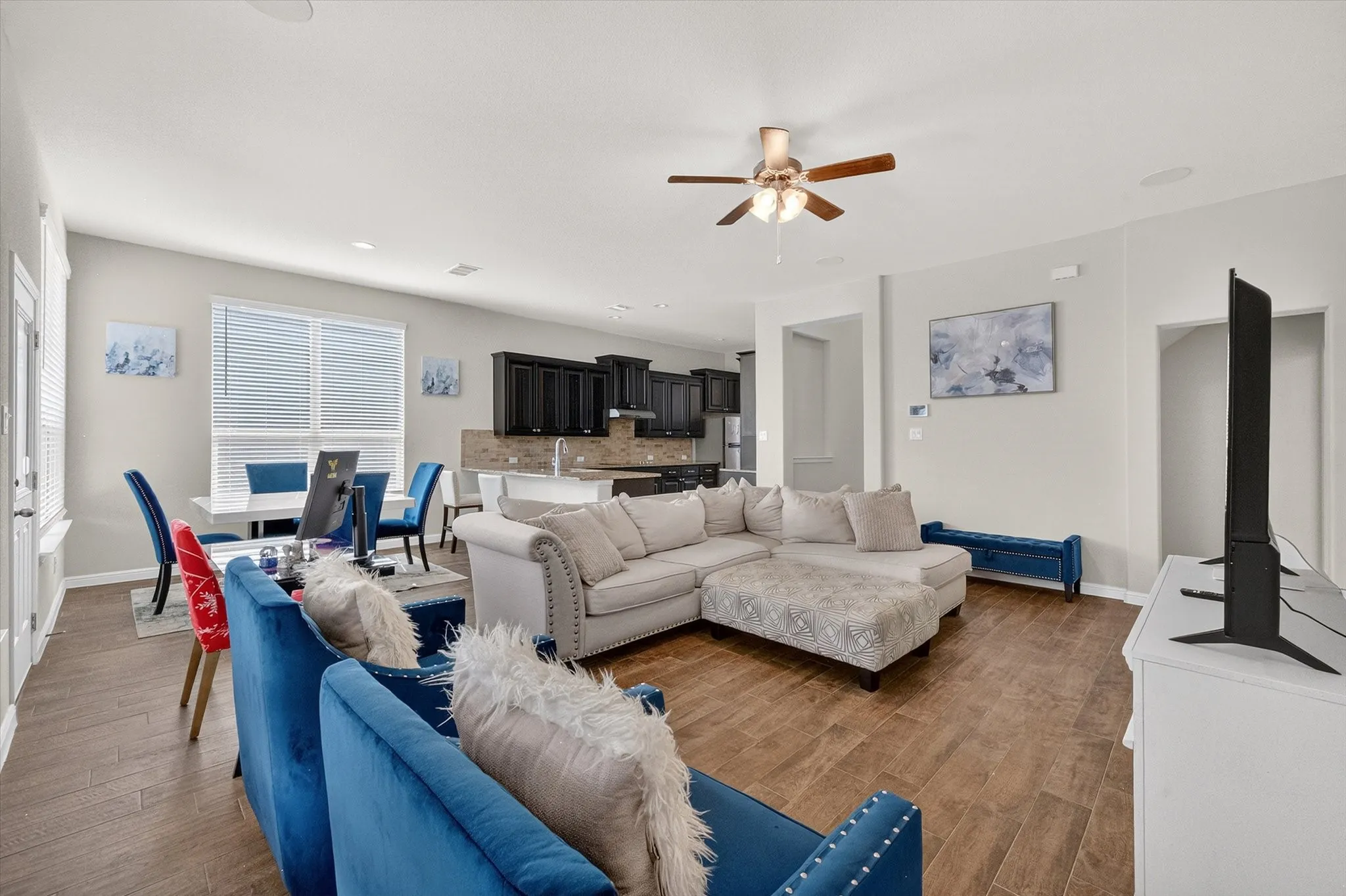 Single Family Residence For Sale in Tarrant County , 7815 Kettle Creek Drive, Arlington, Texas 76001, 4 Bedroom, 3 Bathroom, 2 Garage spaces, 2,544 Sqft, built in 2020, mls#21353959, Real Estate Agent in Arlington, Homes For Sale in Tarrant county, Homes For Sale in Arlington, Realtor in Arlington Texas, Real Estate Brokerage Independent Realty Texas, Luminita Cordes Realtor