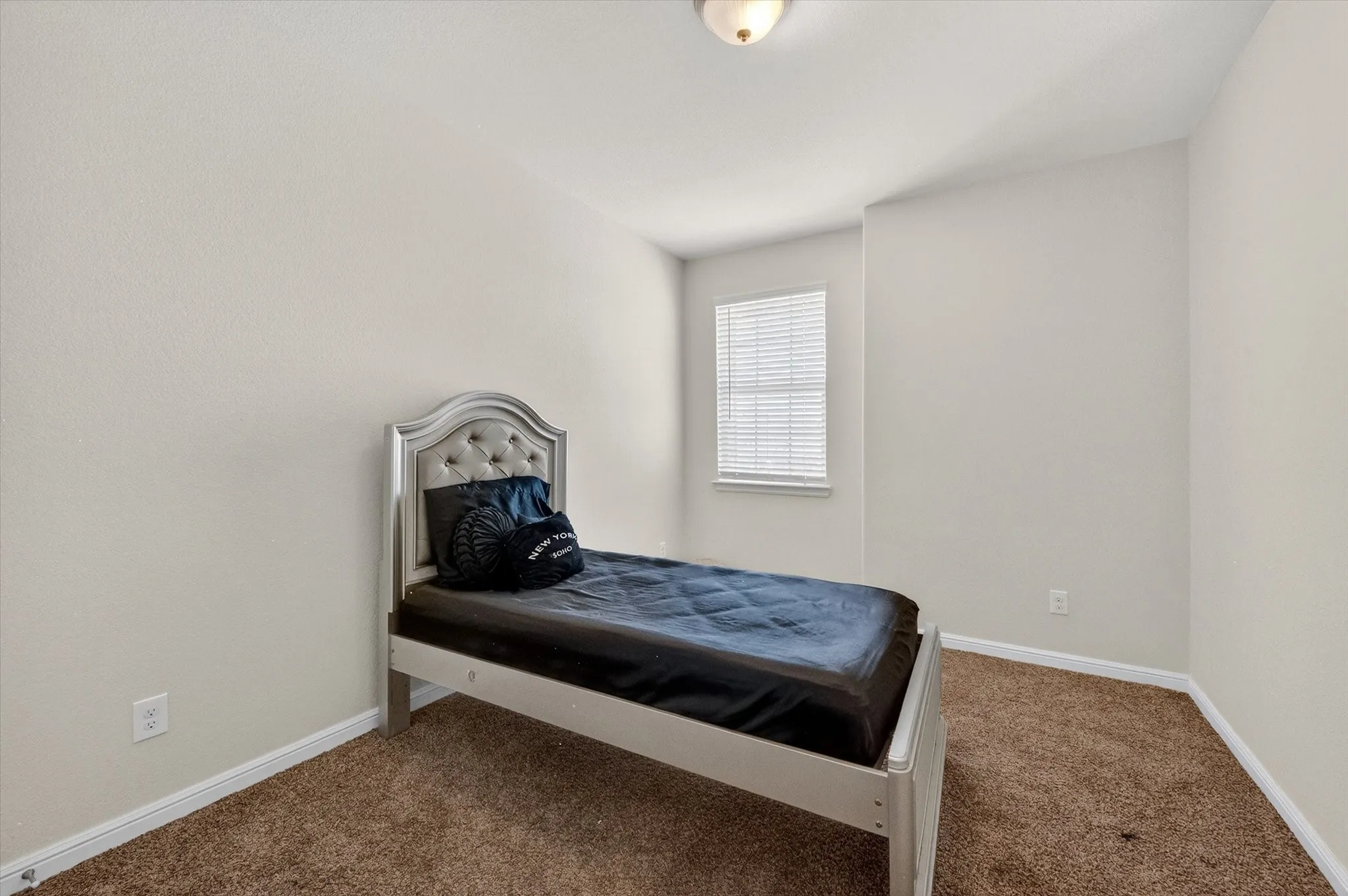 Single Family Residence For Sale in Tarrant County , 7815 Kettle Creek Drive, Arlington, Texas 76001, 4 Bedroom, 3 Bathroom, 2 Garage spaces, 2,544 Sqft, built in 2020, mls#21353959, Real Estate Agent in Arlington, Homes For Sale in Tarrant county, Homes For Sale in Arlington, Realtor in Arlington Texas, Real Estate Brokerage Independent Realty Texas, Luminita Cordes Realtor