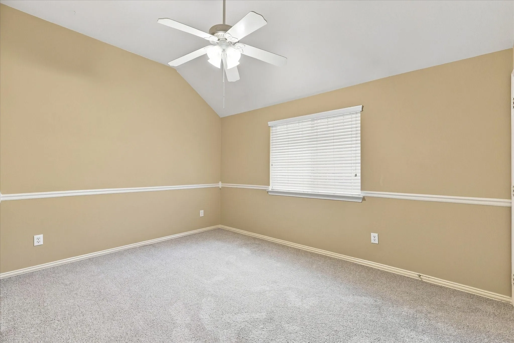 Single Family Residence For Rent in Denton County , 2250 Maserati Drive, Frisco, Texas 75033, 3 Bedroom, 2 Bathroom, 2 Garage spaces, 2,168 Sqft, built in 2003, mls#21353999, Real Estate Agent in Frisco, Homes For Rent in Denton county, Homes For Rent in Frisco, Realtor in Frisco Texas, Real Estate Brokerage Independent Realty Texas, Luminita Cordes Realtor