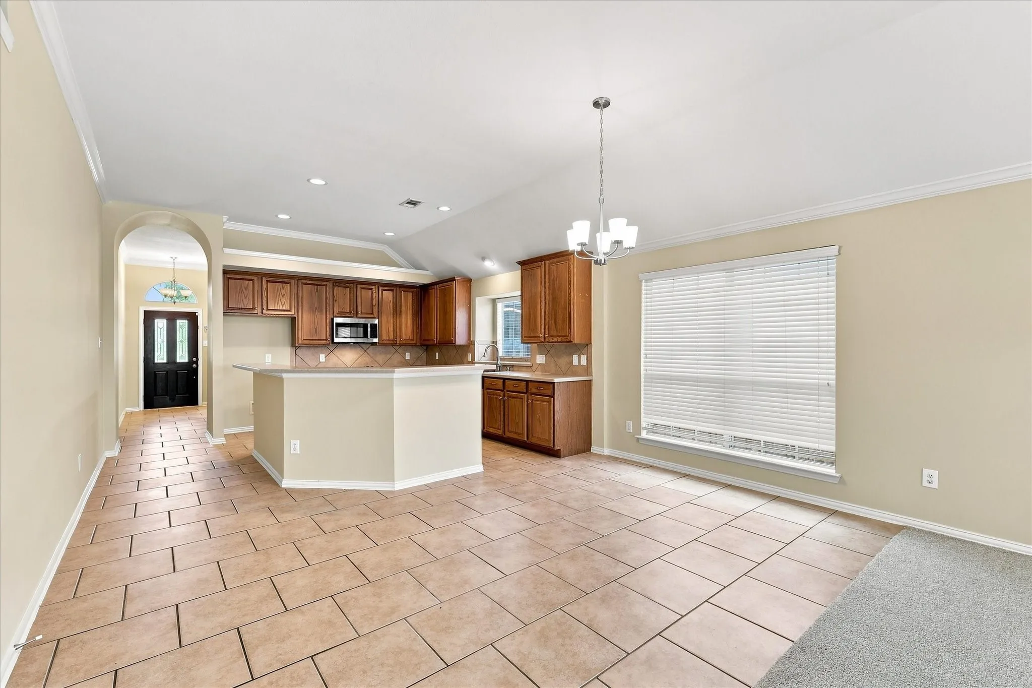 Single Family Residence For Rent in Denton County , 2250 Maserati Drive, Frisco, Texas 75033, 3 Bedroom, 2 Bathroom, 2 Garage spaces, 2,168 Sqft, built in 2003, mls#21353999, Real Estate Agent in Frisco, Homes For Rent in Denton county, Homes For Rent in Frisco, Realtor in Frisco Texas, Real Estate Brokerage Independent Realty Texas, Luminita Cordes Realtor