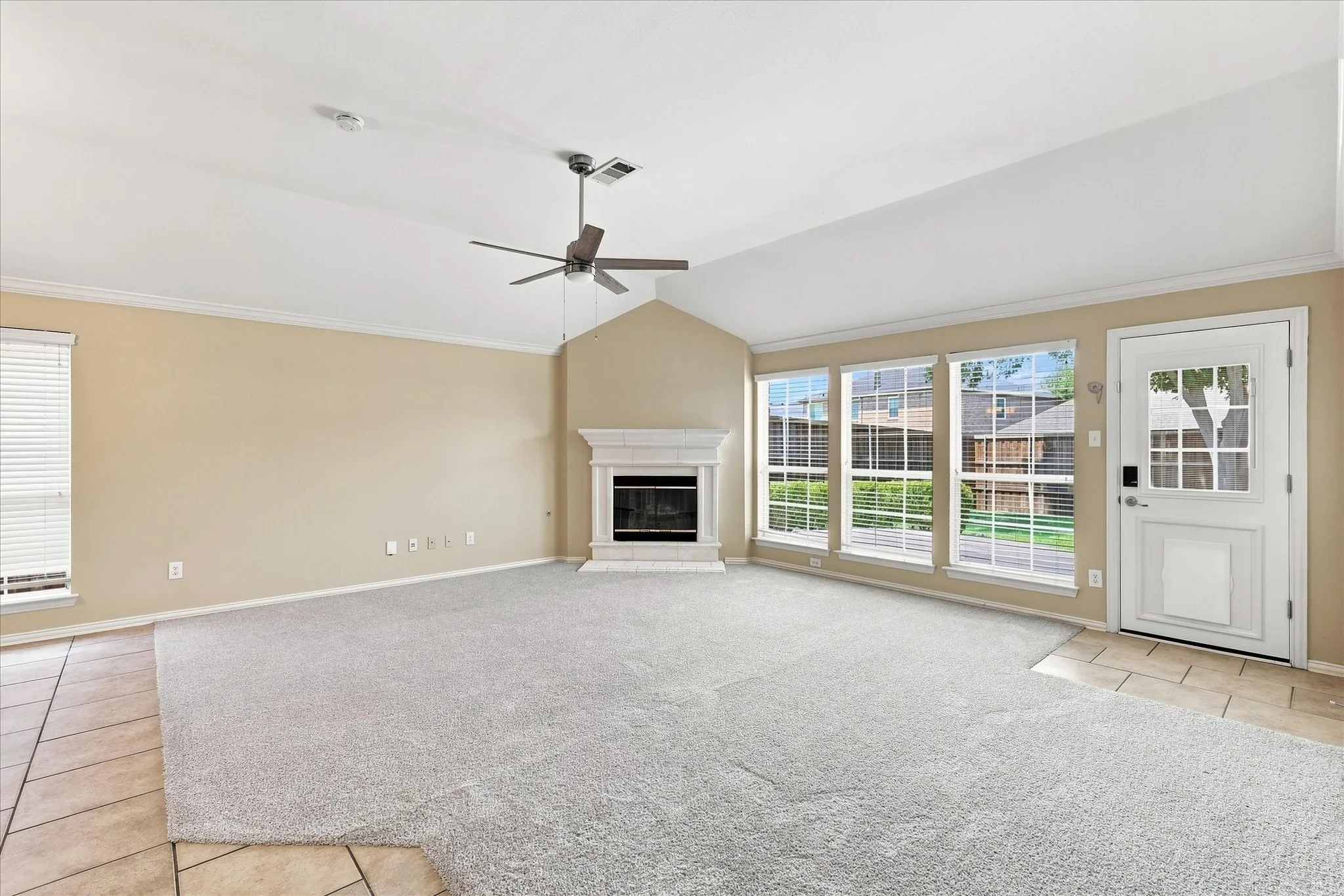 Single Family Residence For Rent in Denton County , 2250 Maserati Drive, Frisco, Texas 75033, 3 Bedroom, 2 Bathroom, 2 Garage spaces, 2,168 Sqft, built in 2003, mls#21353999, Real Estate Agent in Frisco, Homes For Rent in Denton county, Homes For Rent in Frisco, Realtor in Frisco Texas, Real Estate Brokerage Independent Realty Texas, Luminita Cordes Realtor