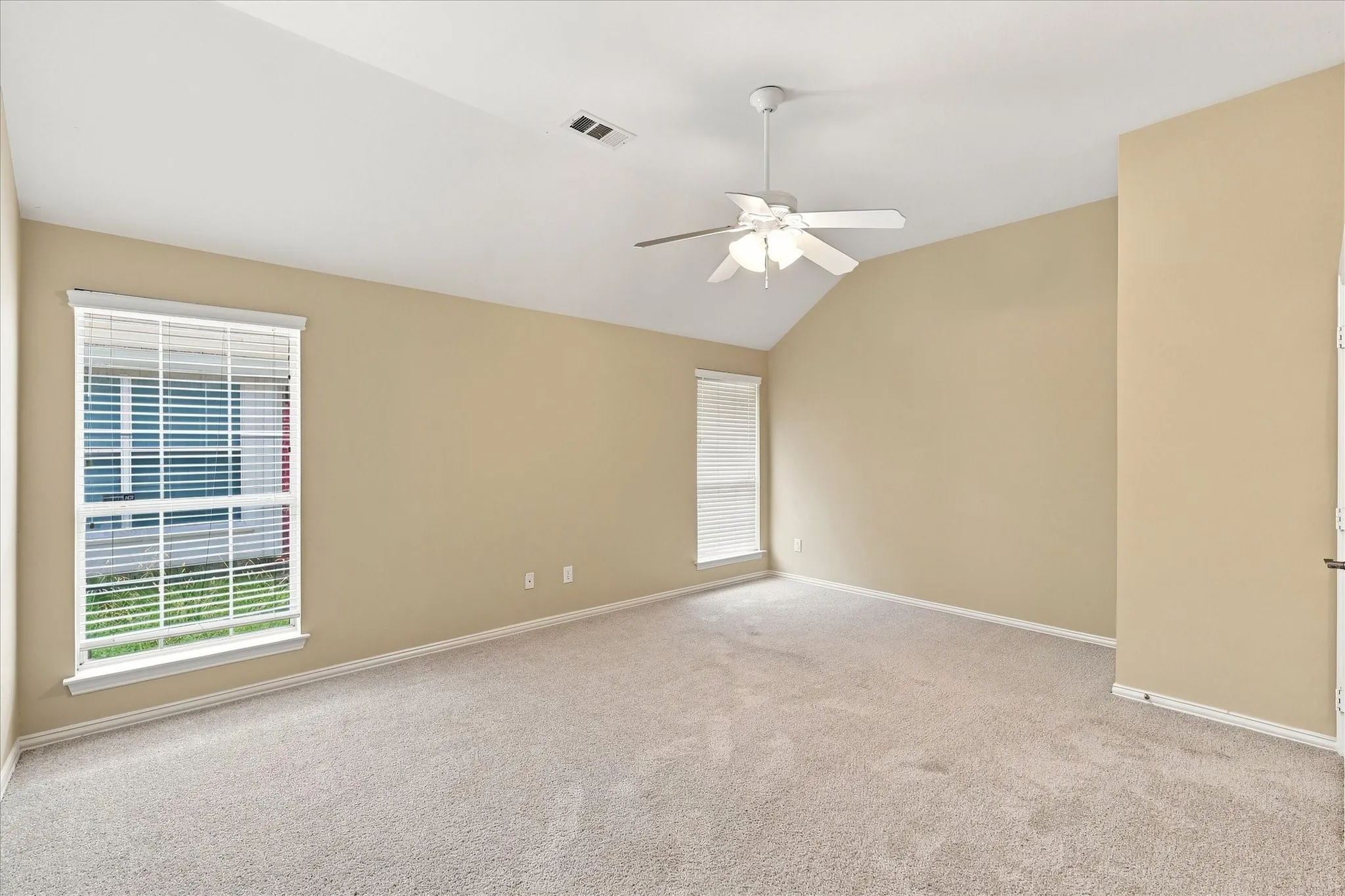 Single Family Residence For Rent in Denton County , 2250 Maserati Drive, Frisco, Texas 75033, 3 Bedroom, 2 Bathroom, 2 Garage spaces, 2,168 Sqft, built in 2003, mls#21353999, Real Estate Agent in Frisco, Homes For Rent in Denton county, Homes For Rent in Frisco, Realtor in Frisco Texas, Real Estate Brokerage Independent Realty Texas, Luminita Cordes Realtor