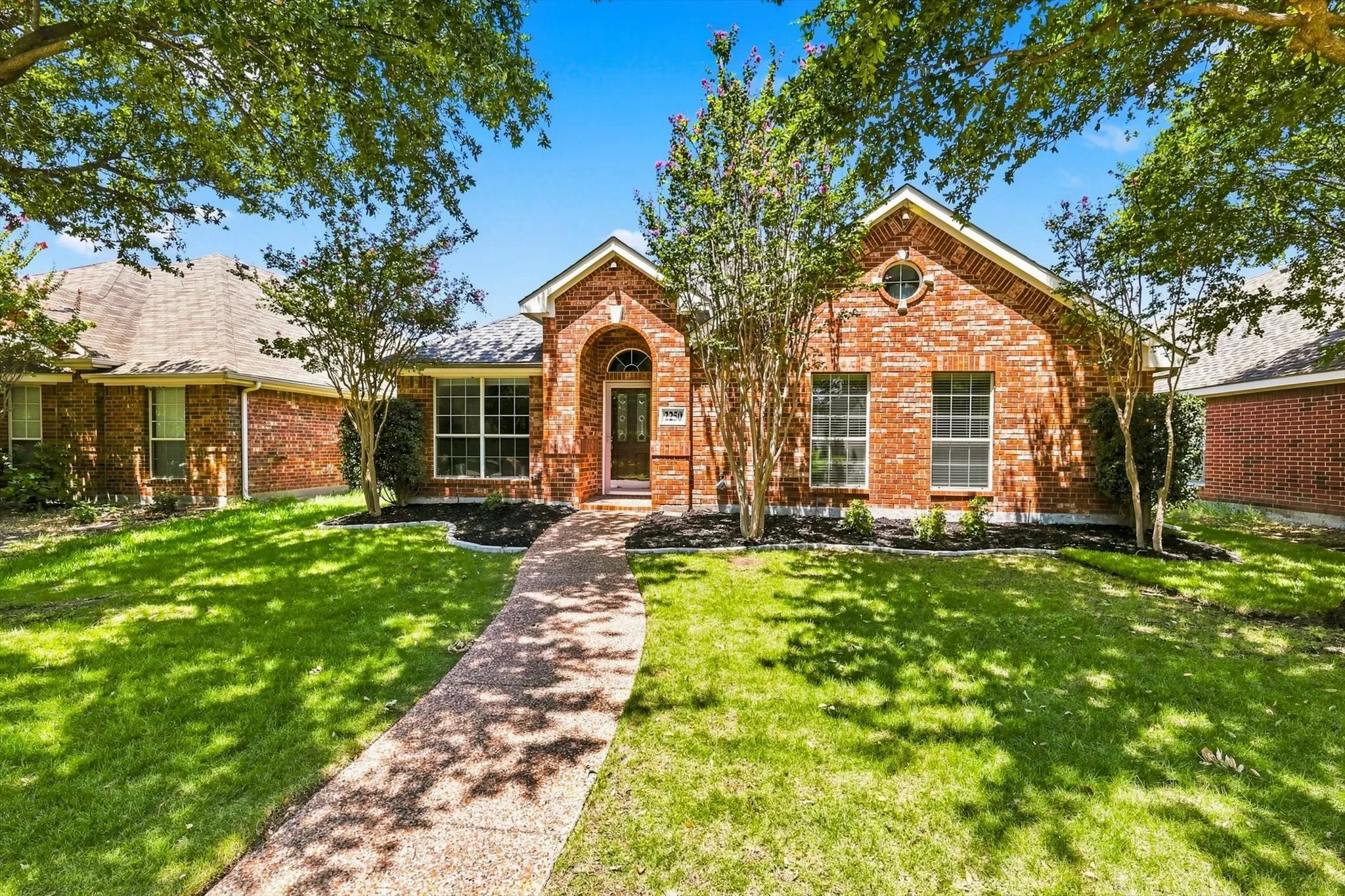 Single Family Residence For Rent in Denton County , 2250 Maserati Drive, Frisco, Texas 75033, 3 Bedroom, 2 Bathroom, 2 Garage spaces, 2,168 Sqft, built in 2003, mls#21353999, Real Estate Agent in Frisco, Homes For Rent in Denton county, Homes For Rent in Frisco, Realtor in Frisco Texas, Real Estate Brokerage Independent Realty Texas, Luminita Cordes Realtor