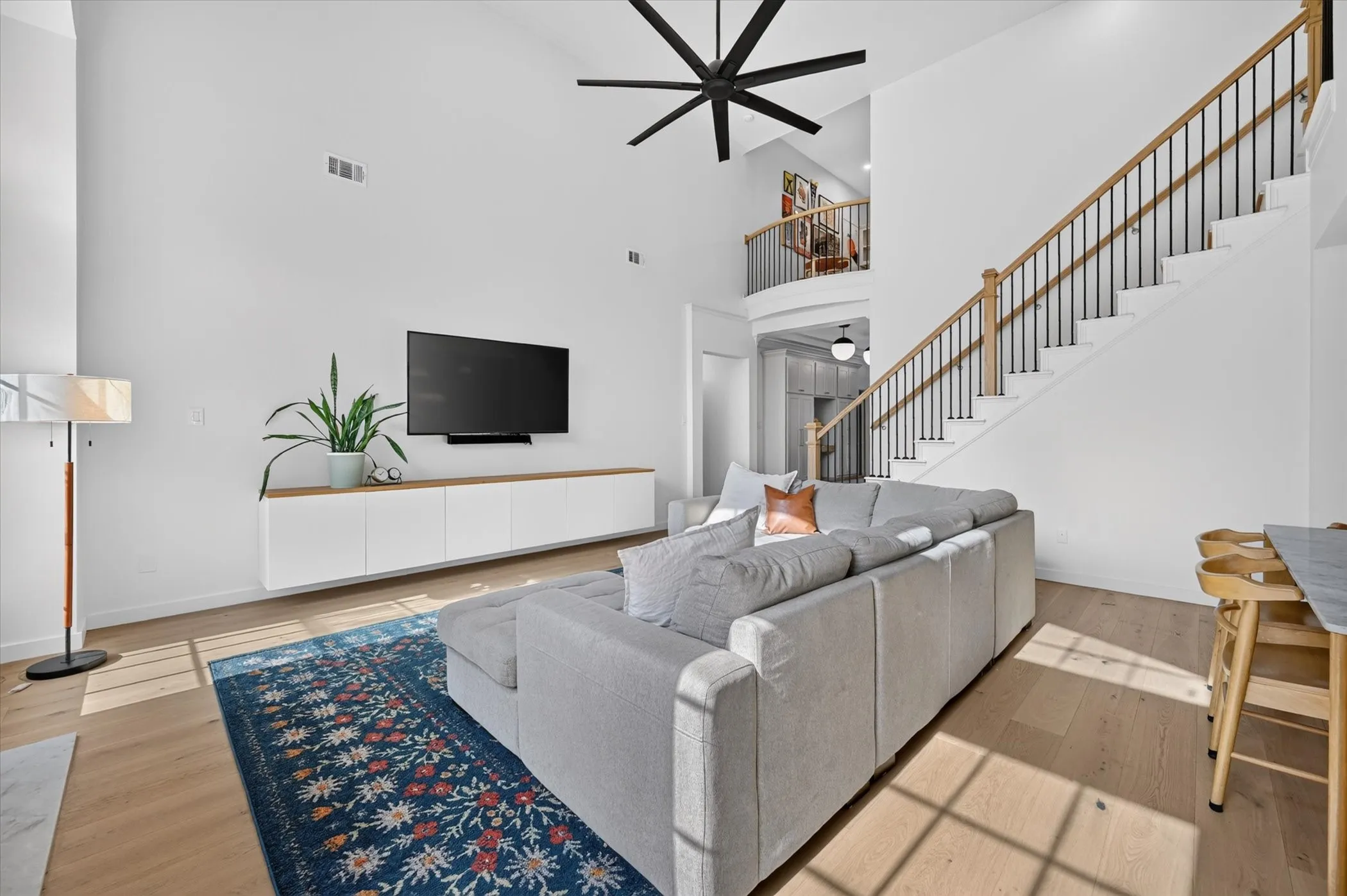 Single Family Residence For Sale in Tarrant County , 805 Hidden Woods Drive, Keller, Texas 76248, 5 Bedroom, 4 Bathroom, 2 Garage spaces, 3,900 Sqft, built in 2001, mls#21351370, Real Estate Agent in Keller, Homes For Sale in Tarrant county, Homes For Sale in Keller, Realtor in Keller Texas, Real Estate Brokerage Independent Realty Texas, Luminita Cordes Realtor