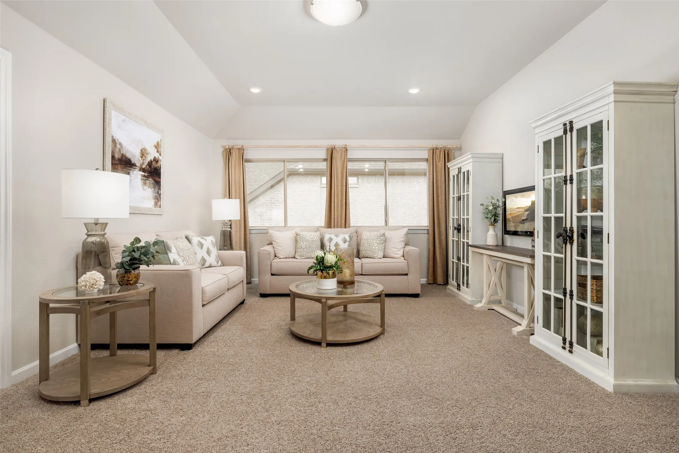 Single Family Residence For Sale in Denton County , 2204 Broken Arrow Drive, Aubrey, Texas 76227, 5 Bedroom, 3 Bathroom, 2 Garage spaces, 2,685 Sqft, built in 2023, mls#21351575, Real Estate Agent in Aubrey, Homes For Sale in Denton county, Homes For Sale in Aubrey, Realtor in Aubrey Texas, Real Estate Brokerage Independent Realty Texas, Luminita Cordes Realtor