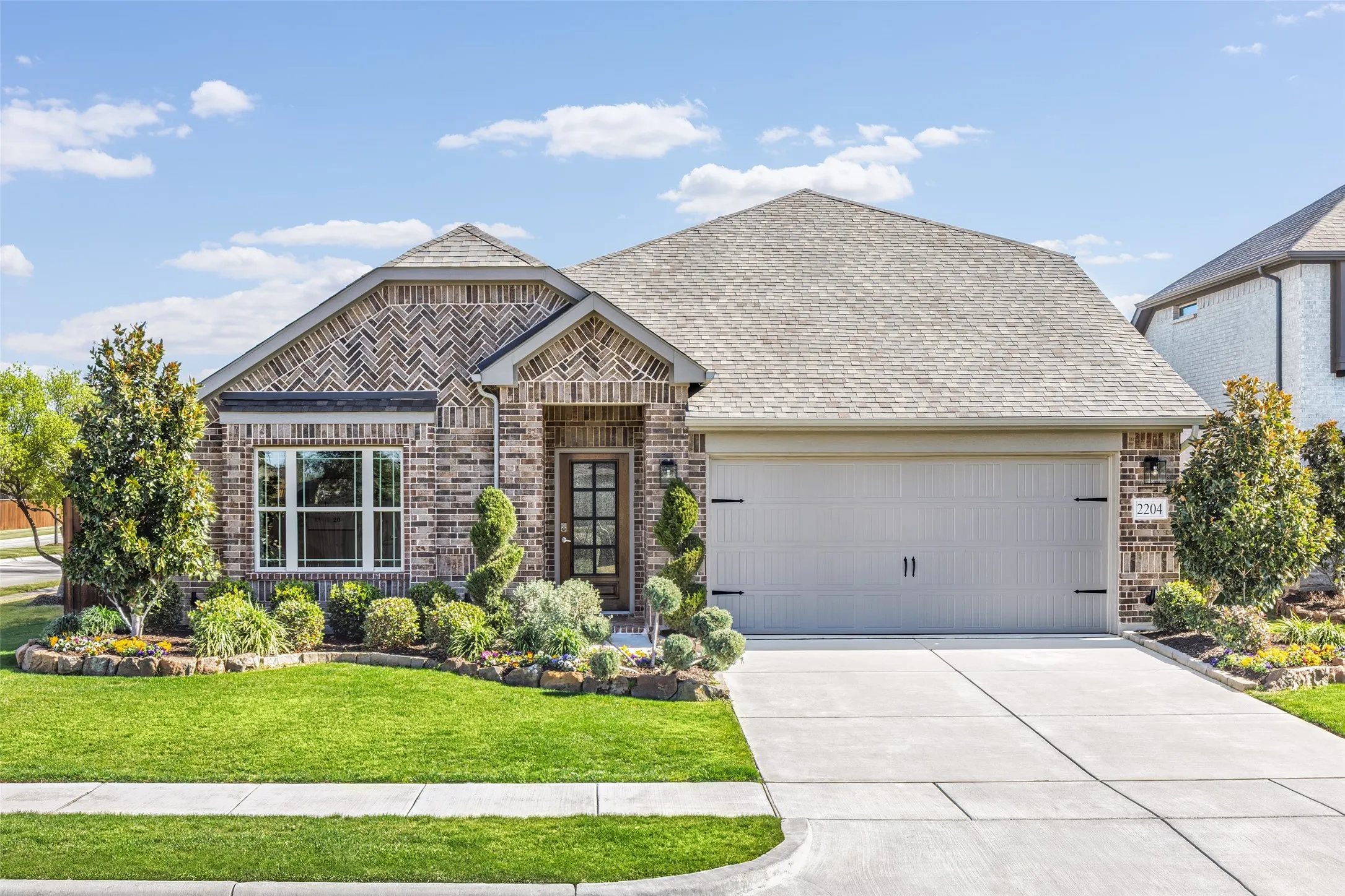 Single Family Residence For Sale in Denton County , 2204 Broken Arrow Drive, Aubrey, Texas 76227, 5 Bedroom, 3 Bathroom, 2 Garage spaces, 2,685 Sqft, built in 2023, mls#21351575, Real Estate Agent in Aubrey, Homes For Sale in Denton county, Homes For Sale in Aubrey, Realtor in Aubrey Texas, Real Estate Brokerage Independent Realty Texas, Luminita Cordes Realtor