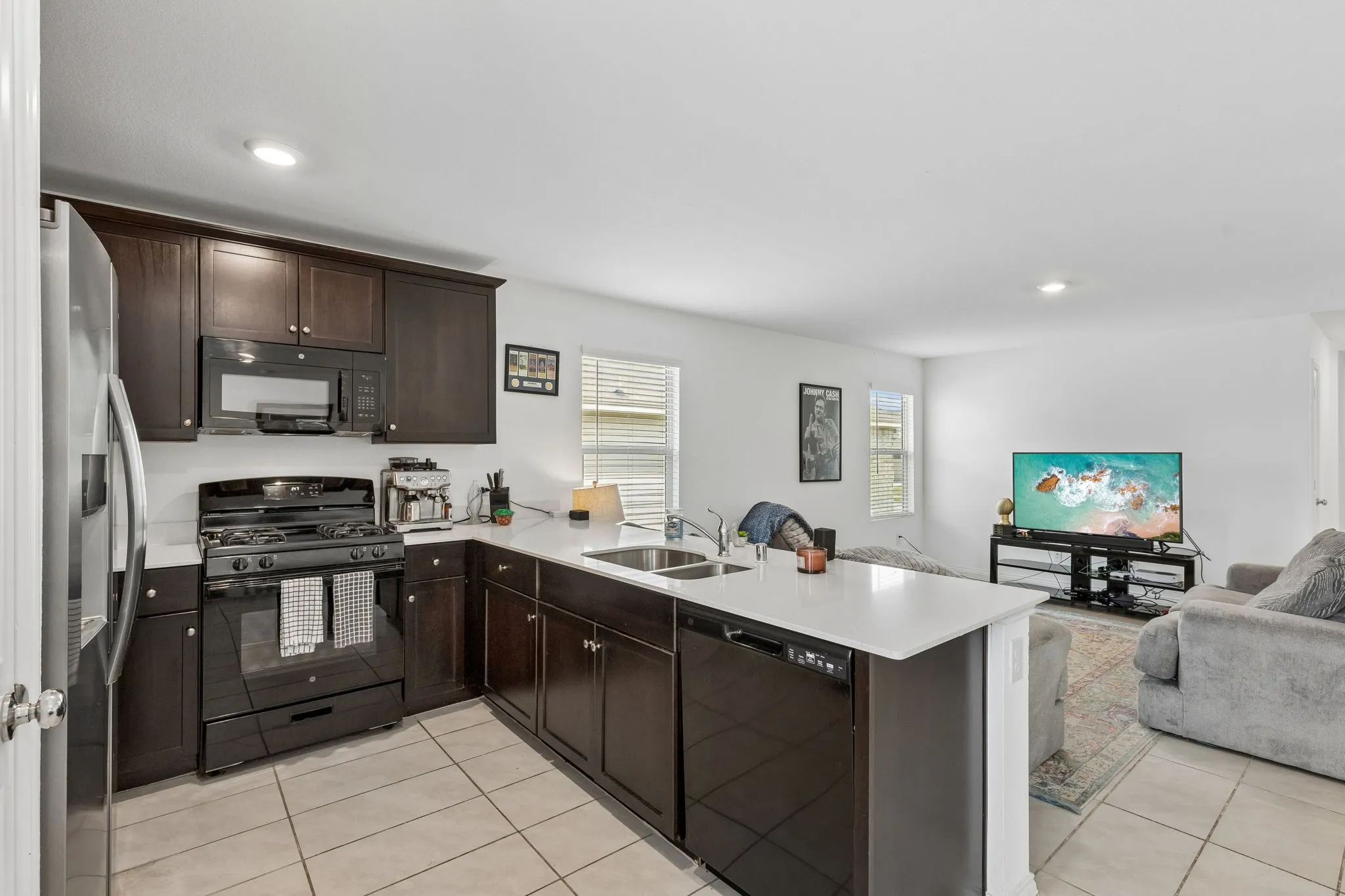 Single Family Residence For Sale in Denton County , 312 Dry Canyon Way, Fort Worth, Texas 76052, 3 Bedroom, 2 Bathroom, 2 Garage spaces, 1,268 Sqft, built in 2022, mls#21353000, Real Estate Agent in Fort Worth, Homes For Sale in Denton county, Homes For Sale in Fort Worth, Realtor in Fort Worth Texas, Real Estate Brokerage Independent Realty Texas, Luminita Cordes Realtor