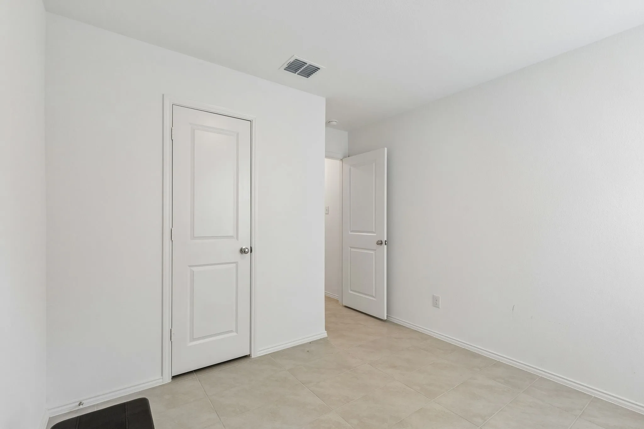 Single Family Residence For Sale in Denton County , 312 Dry Canyon Way, Fort Worth, Texas 76052, 3 Bedroom, 2 Bathroom, 2 Garage spaces, 1,268 Sqft, built in 2022, mls#21353000, Real Estate Agent in Fort Worth, Homes For Sale in Denton county, Homes For Sale in Fort Worth, Realtor in Fort Worth Texas, Real Estate Brokerage Independent Realty Texas, Luminita Cordes Realtor