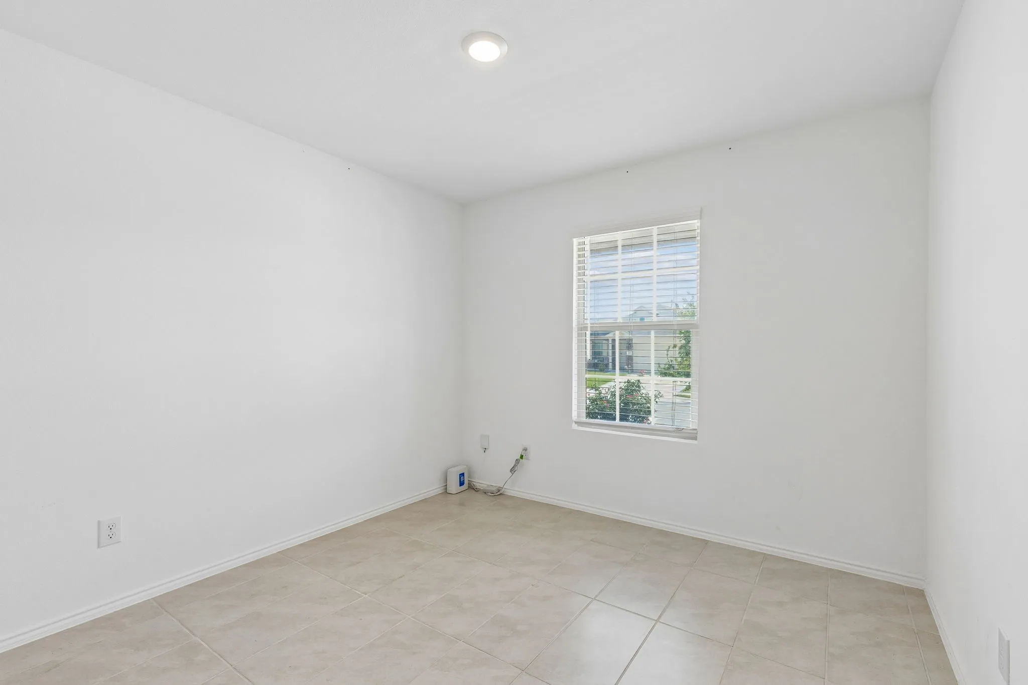 Single Family Residence For Sale in Denton County , 312 Dry Canyon Way, Fort Worth, Texas 76052, 3 Bedroom, 2 Bathroom, 2 Garage spaces, 1,268 Sqft, built in 2022, mls#21353000, Real Estate Agent in Fort Worth, Homes For Sale in Denton county, Homes For Sale in Fort Worth, Realtor in Fort Worth Texas, Real Estate Brokerage Independent Realty Texas, Luminita Cordes Realtor