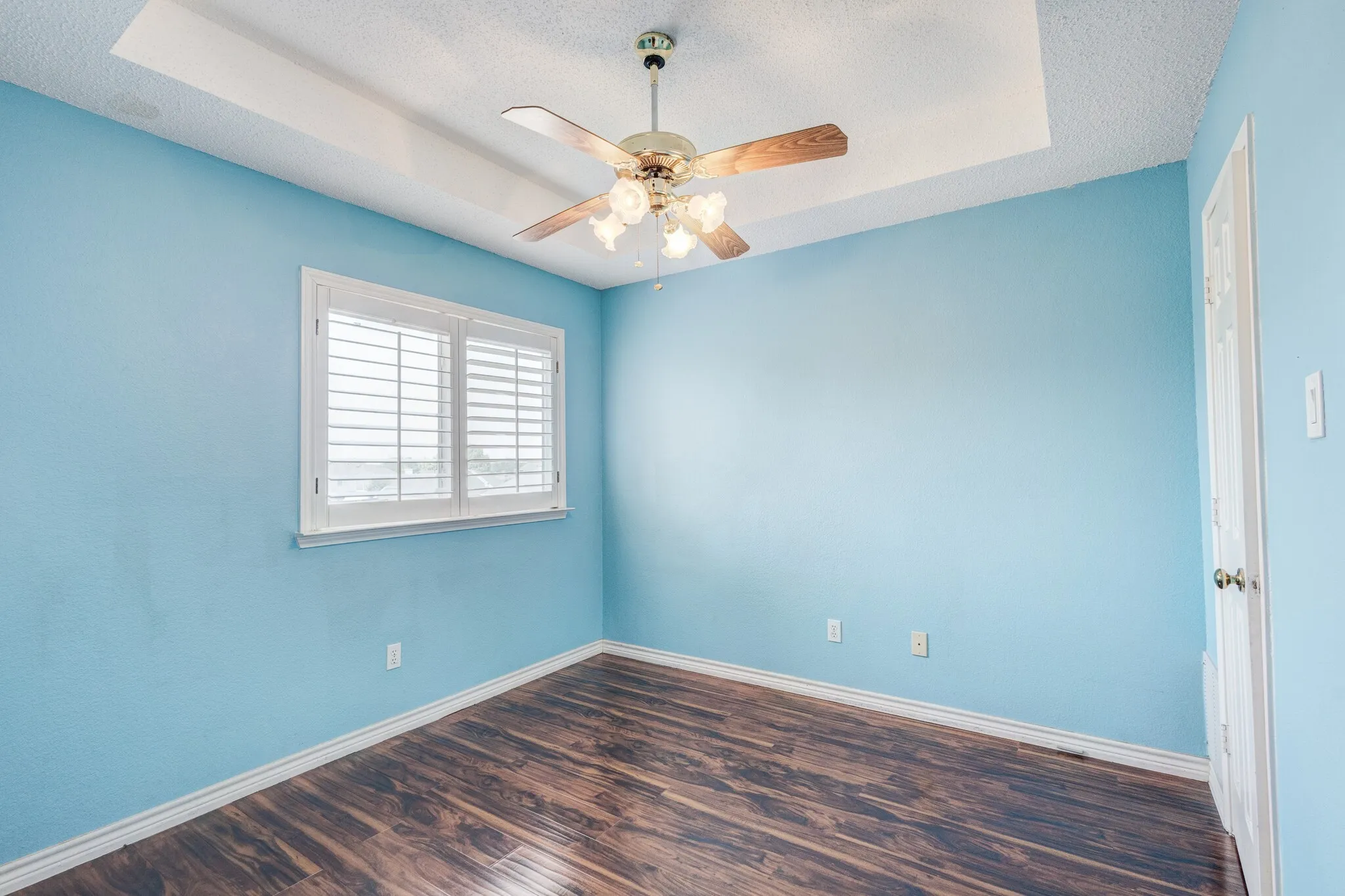 Single Family Residence For Rent in Dallas County , 1726 Northampton Drive, Rowlett, Texas 75089, 3 Bedroom, 3 Bathroom, 2 Garage spaces, 2,100 Sqft, built in 1993, mls#21351404, Real Estate Agent in Rowlett, Homes For Rent in Dallas county, Homes For Rent in Rowlett, Realtor in Rowlett Texas, Real Estate Brokerage Independent Realty Texas, Luminita Cordes Realtor