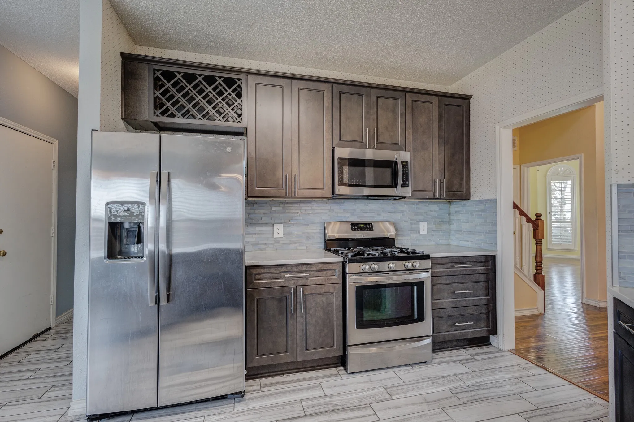 Single Family Residence For Rent in Dallas County , 1726 Northampton Drive, Rowlett, Texas 75089, 3 Bedroom, 3 Bathroom, 2 Garage spaces, 2,100 Sqft, built in 1993, mls#21351404, Real Estate Agent in Rowlett, Homes For Rent in Dallas county, Homes For Rent in Rowlett, Realtor in Rowlett Texas, Real Estate Brokerage Independent Realty Texas, Luminita Cordes Realtor