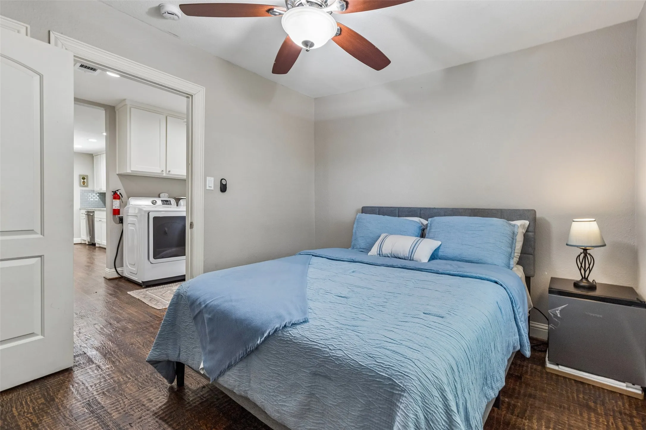 Single Family Residence For Sale in Collin County , 605 E Graham Street, Mc Kinney, Texas 75069, 3 Bedroom, 2 Bathroom, Garage spaces, 1,200 Sqft, built in 1948, mls#21352146, Real Estate Agent in Mc Kinney, Homes For Sale in Collin county, Homes For Sale in Mc Kinney, Realtor in Mc Kinney Texas, Real Estate Brokerage Independent Realty Texas, Luminita Cordes Realtor