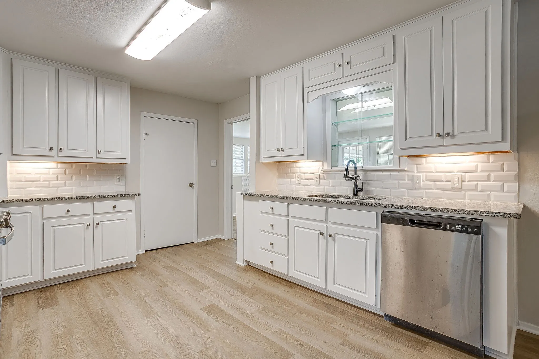 Single Family Residence For Sale in Tarrant County , 204 W Northern Avenue, Saginaw, Texas 76179, 4 Bedroom, 2 Bathroom, Garage spaces, 1,644 Sqft, built in 1959, mls#21353974, Real Estate Agent in Saginaw, Homes For Sale in Tarrant county, Homes For Sale in Saginaw, Realtor in Saginaw Texas, Real Estate Brokerage Independent Realty Texas, Luminita Cordes Realtor