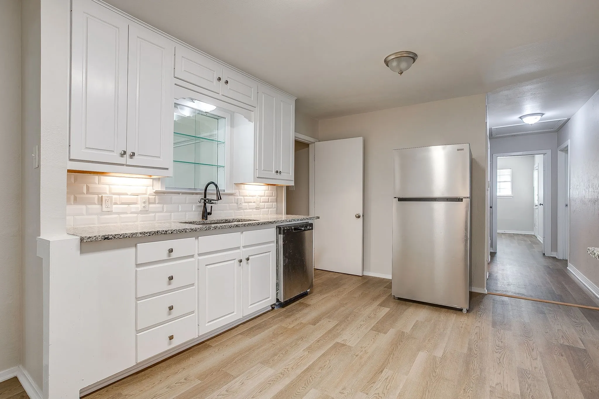 Single Family Residence For Sale in Tarrant County , 204 W Northern Avenue, Saginaw, Texas 76179, 4 Bedroom, 2 Bathroom, Garage spaces, 1,644 Sqft, built in 1959, mls#21353974, Real Estate Agent in Saginaw, Homes For Sale in Tarrant county, Homes For Sale in Saginaw, Realtor in Saginaw Texas, Real Estate Brokerage Independent Realty Texas, Luminita Cordes Realtor