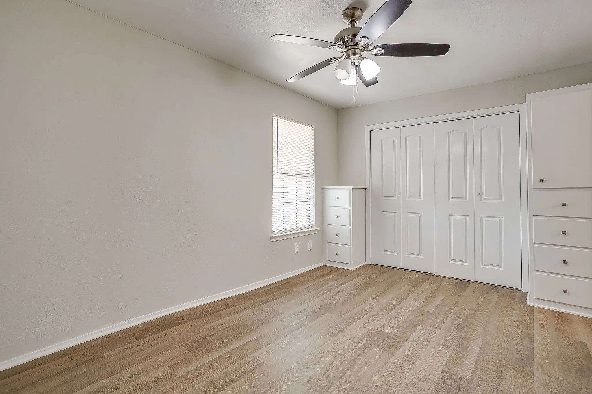 Single Family Residence For Sale in Tarrant County , 204 W Northern Avenue, Saginaw, Texas 76179, 4 Bedroom, 2 Bathroom, Garage spaces, 1,644 Sqft, built in 1959, mls#21353974, Real Estate Agent in Saginaw, Homes For Sale in Tarrant county, Homes For Sale in Saginaw, Realtor in Saginaw Texas, Real Estate Brokerage Independent Realty Texas, Luminita Cordes Realtor