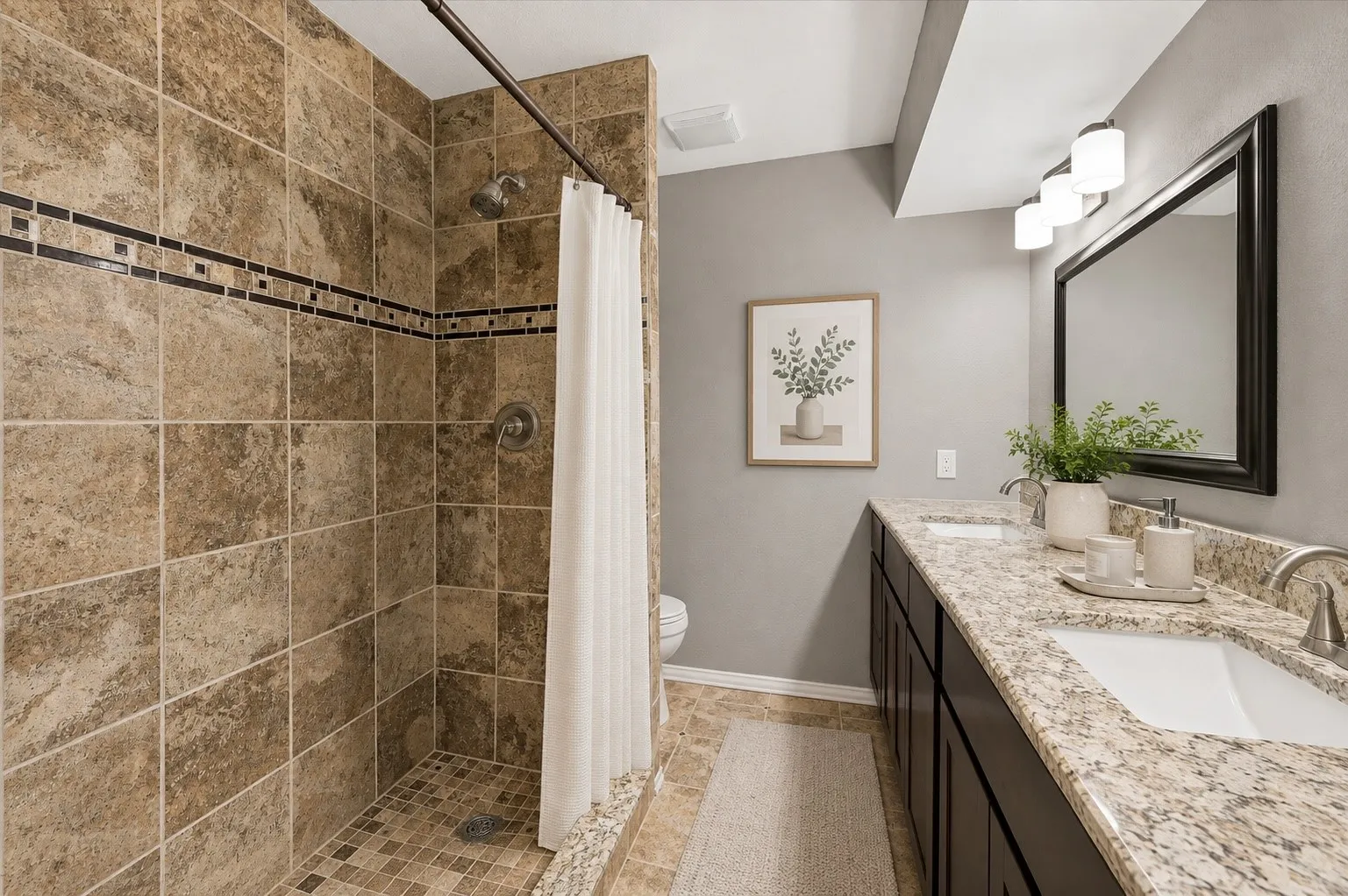 Single Family Residence For Sale in Dallas County , 12919 Woodbend Lane, Dallas, Texas 75243, 3 Bedroom, 3 Bathroom, Garage spaces, 1,620 Sqft, built in 1983, mls#21344638, Real Estate Agent in Dallas, Homes For Sale in Dallas county, Homes For Sale in Dallas, Realtor in Dallas Texas, Real Estate Brokerage Independent Realty Texas, Luminita Cordes Realtor