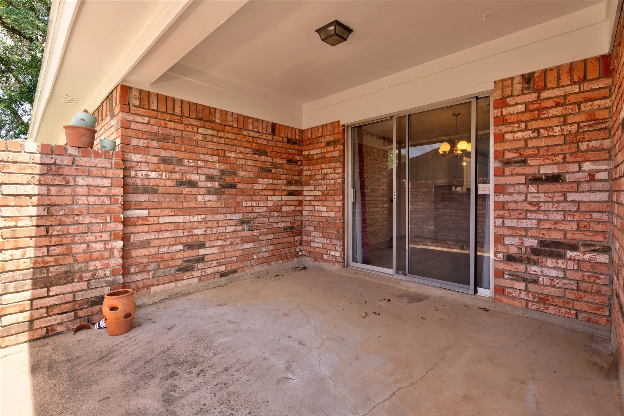 Single Family Residence For Sale in Taylor County , 3125 Winterhawk Drive, Abilene, Texas 79606, 3 Bedroom, 2 Bathroom, 2 Garage spaces, 1,758 Sqft, built in 1978, mls#21353717, Real Estate Agent in Abilene, Homes For Sale in Taylor county, Homes For Sale in Abilene, Realtor in Abilene Texas, Real Estate Brokerage Independent Realty Texas, Luminita Cordes Realtor