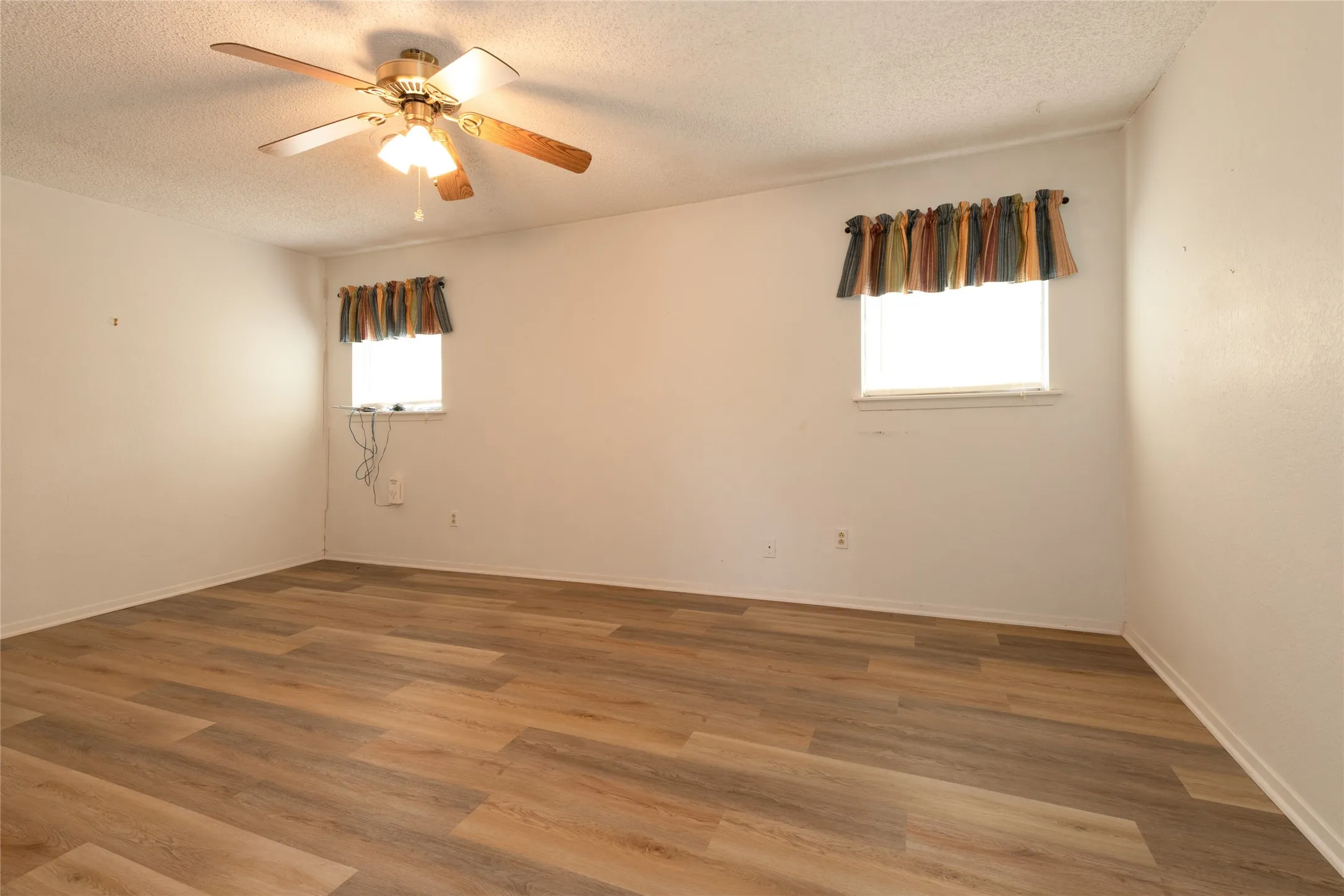 Single Family Residence For Sale in Taylor County , 3125 Winterhawk Drive, Abilene, Texas 79606, 3 Bedroom, 2 Bathroom, 2 Garage spaces, 1,758 Sqft, built in 1978, mls#21353717, Real Estate Agent in Abilene, Homes For Sale in Taylor county, Homes For Sale in Abilene, Realtor in Abilene Texas, Real Estate Brokerage Independent Realty Texas, Luminita Cordes Realtor