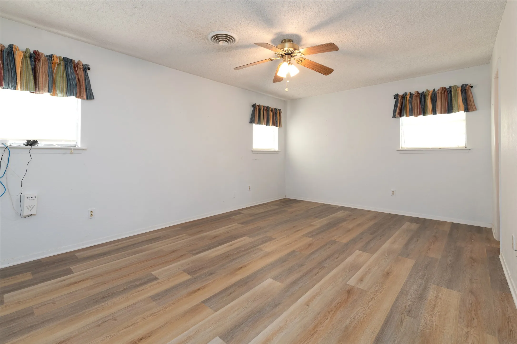 Single Family Residence For Sale in Taylor County , 3125 Winterhawk Drive, Abilene, Texas 79606, 3 Bedroom, 2 Bathroom, 2 Garage spaces, 1,758 Sqft, built in 1978, mls#21353717, Real Estate Agent in Abilene, Homes For Sale in Taylor county, Homes For Sale in Abilene, Realtor in Abilene Texas, Real Estate Brokerage Independent Realty Texas, Luminita Cordes Realtor