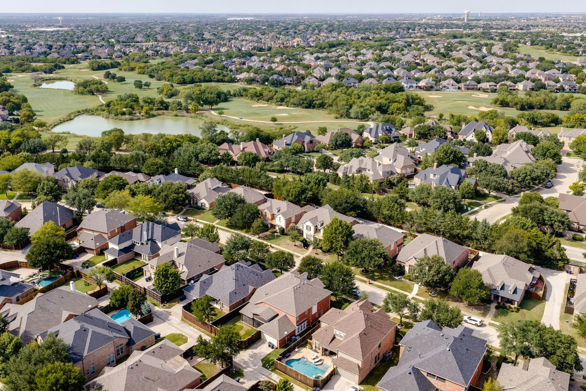 Single Family Residence For Sale in Denton County , 2180 Mustang Trail, Frisco, Texas 75033, 5 Bedroom, 4 Bathroom, 2 Garage spaces, 3,851 Sqft, built in 2004, mls#21353982, Real Estate Agent in Frisco, Homes For Sale in Denton county, Homes For Sale in Frisco, Realtor in Frisco Texas, Real Estate Brokerage Independent Realty Texas, Luminita Cordes Realtor