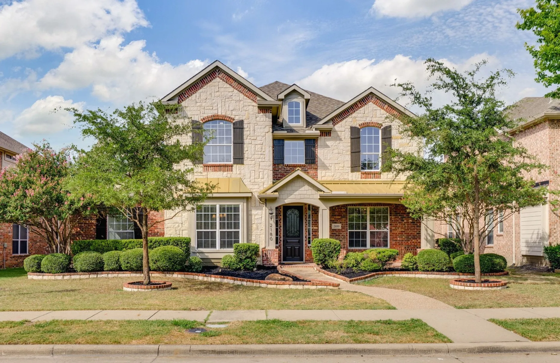 Single Family Residence For Sale in Denton County , 2180 Mustang Trail, Frisco, Texas 75033, 5 Bedroom, 4 Bathroom, 2 Garage spaces, 3,851 Sqft, built in 2004, mls#21353982, Real Estate Agent in Frisco, Homes For Sale in Denton county, Homes For Sale in Frisco, Realtor in Frisco Texas, Real Estate Brokerage Independent Realty Texas, Luminita Cordes Realtor