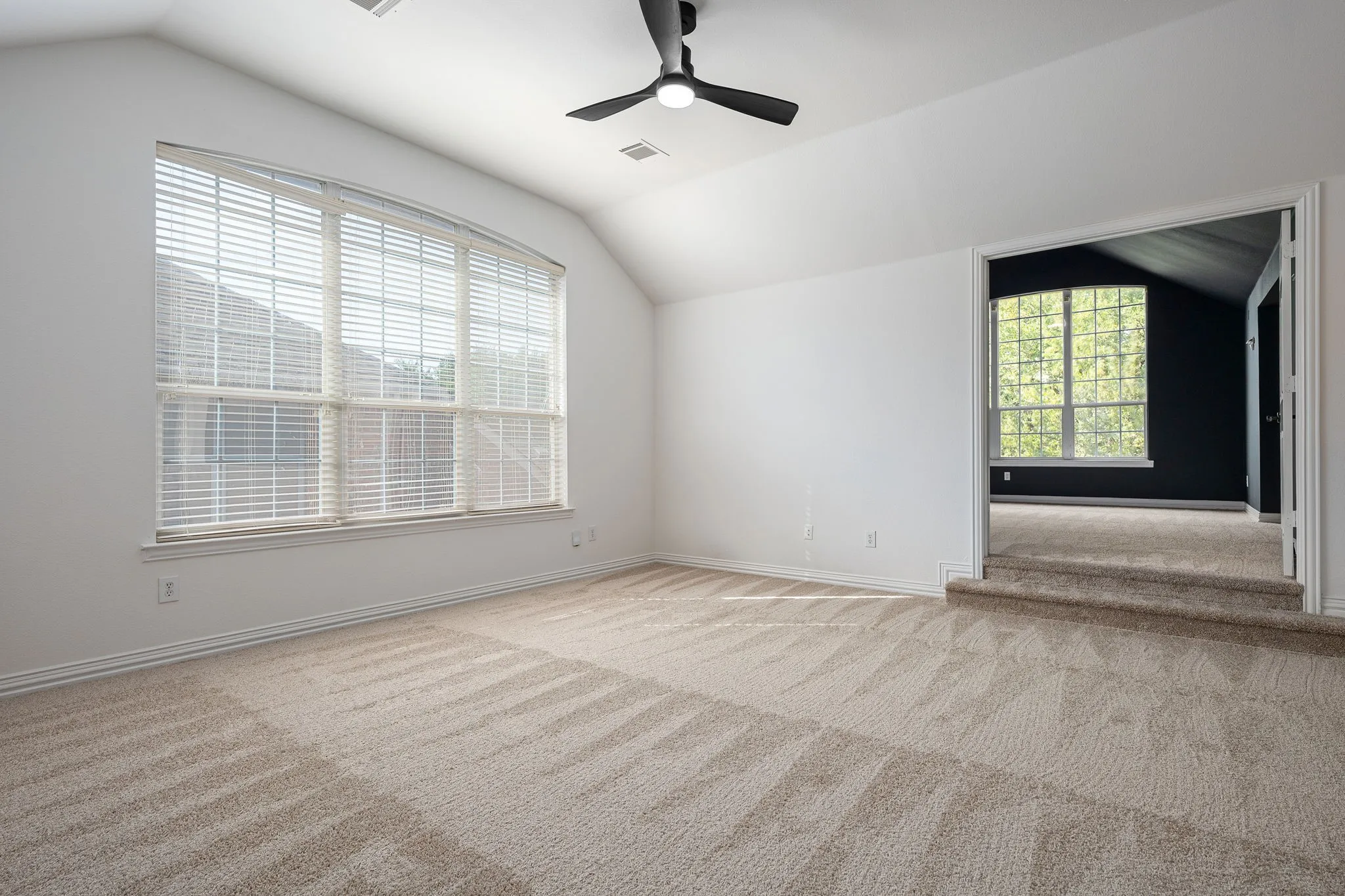 Single Family Residence For Sale in Denton County , 2180 Mustang Trail, Frisco, Texas 75033, 5 Bedroom, 4 Bathroom, 2 Garage spaces, 3,851 Sqft, built in 2004, mls#21353982, Real Estate Agent in Frisco, Homes For Sale in Denton county, Homes For Sale in Frisco, Realtor in Frisco Texas, Real Estate Brokerage Independent Realty Texas, Luminita Cordes Realtor