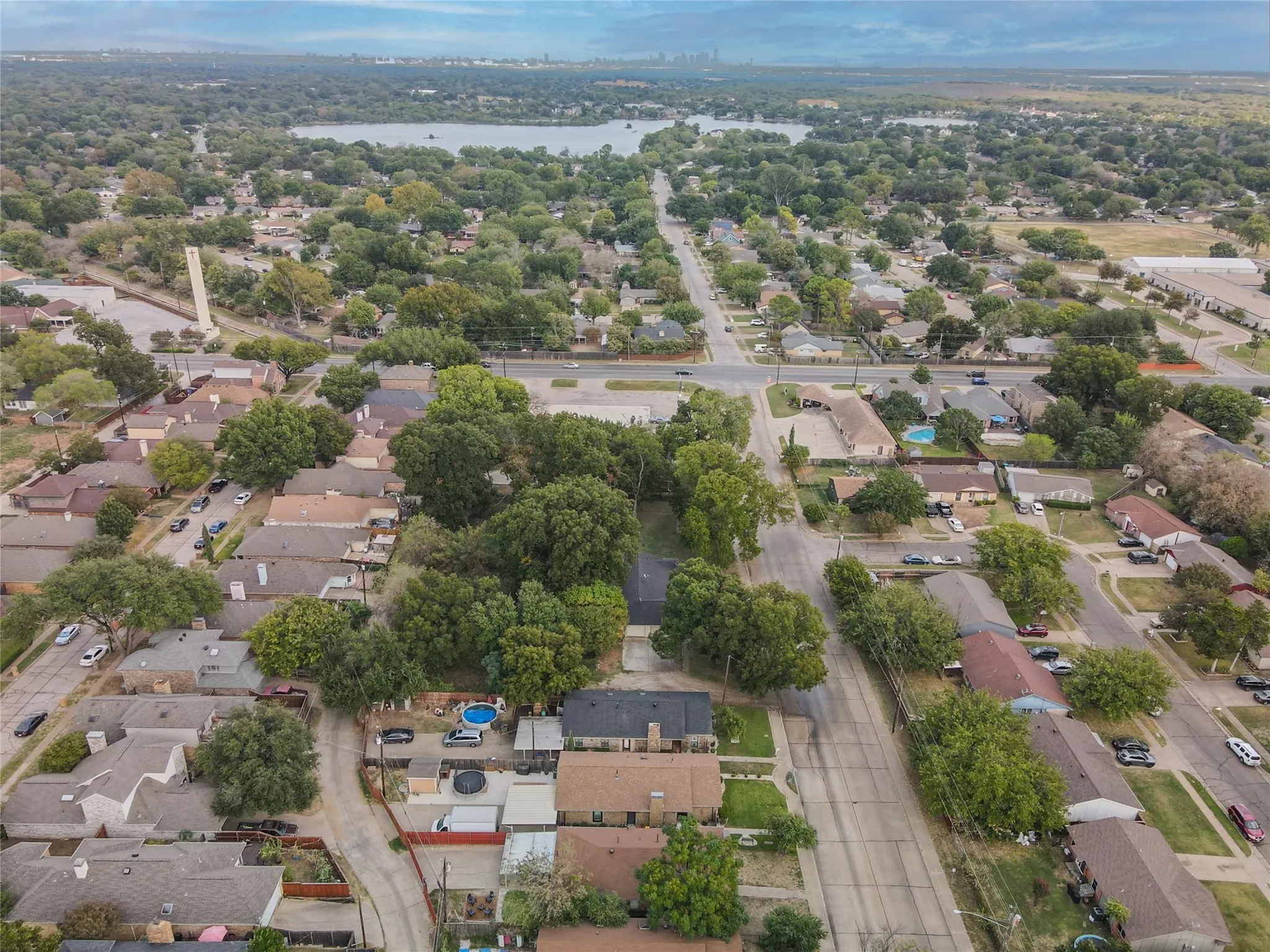 Single Family Residence For Sale in Dallas County , 2509 W Oakdale Road, Irving, Texas 75060, 3 Bedroom, 2 Bathroom, Garage spaces, 1,630 Sqft, built in 1983, mls#21354054, Real Estate Agent in Irving, Homes For Sale in Dallas county, Homes For Sale in Irving, Realtor in Irving Texas, Real Estate Brokerage Independent Realty Texas, Luminita Cordes Realtor