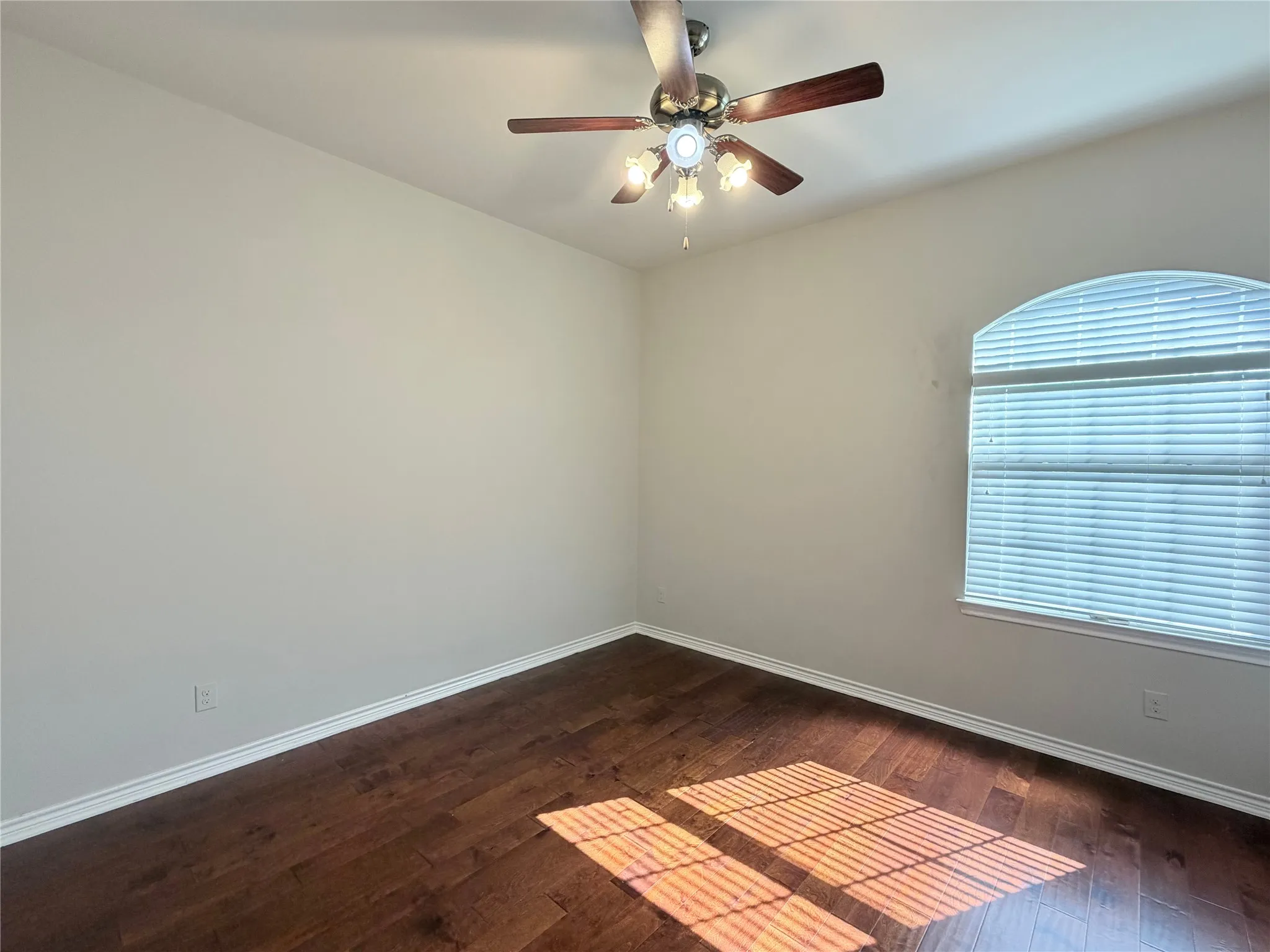 Townhouse For Rent in Dallas County , 12305 Halima Street, Dallas, Texas 75243, 4 Bedrooms, 4 Bathrooms, 2 Garage spaces, 2,397 Sqft, built in 2017, Price $2,800, mls#21354057, Real Estate Agent in Dallas, Homes For Rent in Dallas county, Homes For Rent in Dallas, Realtor in Dallas Texas, Real Estate Brokerage Independent Realty Texas, Luminita Cordes Realtor
