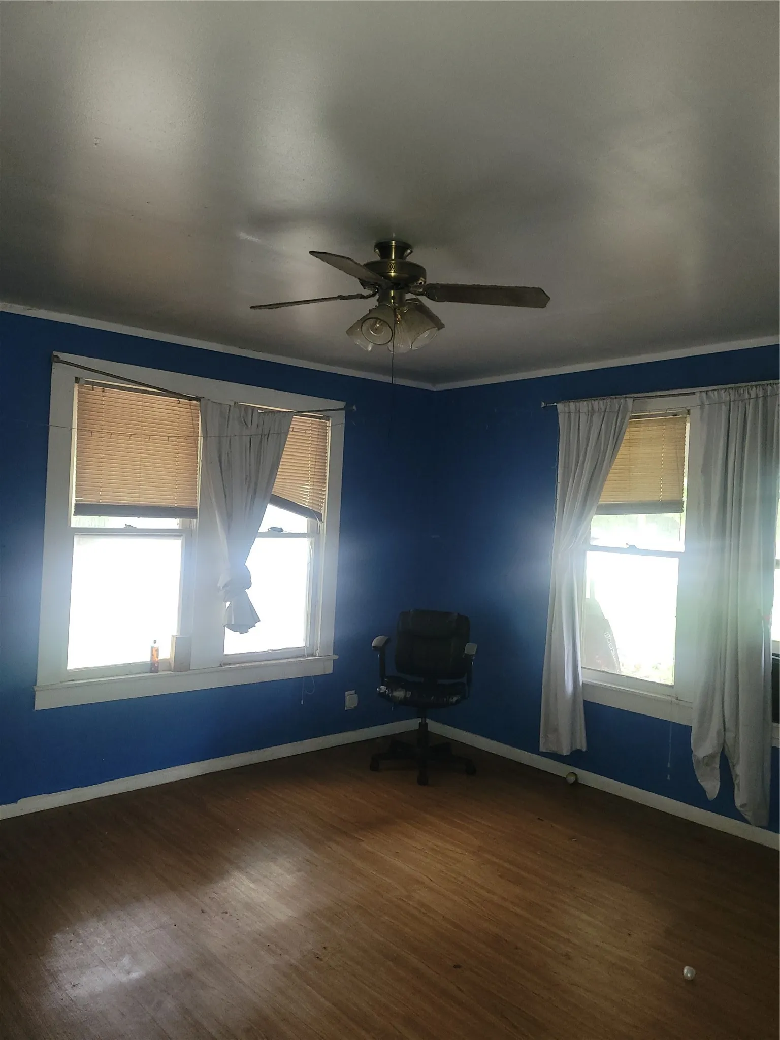 Single Family Residence For Sale in Brown County , 1701 6th Street, Brownwood, Texas 76801, 3 Bedrooms, 2 Bathrooms, Garage spaces, 1,885 Sqft, built in 1900, Price $95,000, mls#21345891, Real Estate Agent in Brownwood, Homes For Sale in Brown county, Homes For Sale in Brownwood, Realtor in Brownwood Texas, Real Estate Brokerage Independent Realty Texas, Luminita Cordes Realtor
