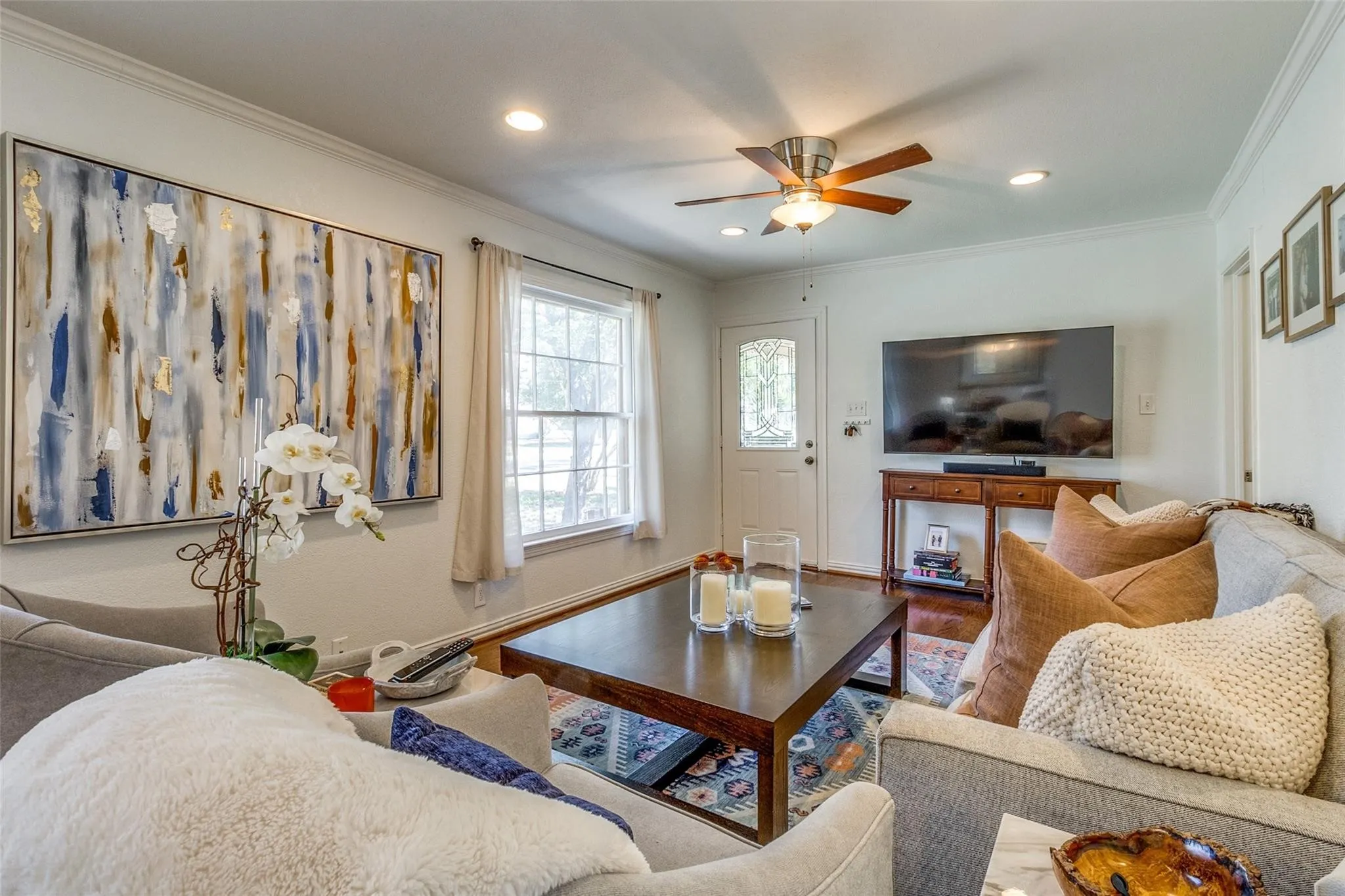 Single Family Residence For Rent in Dallas County , 3732 Seguin Drive, Dallas, Texas 75220, 3 Bedroom, 1 Bathroom, 1 Garage spaces, 1,002 Sqft, built in 1951, mls#21352824, Real Estate Agent in Dallas, Homes For Rent in Dallas county, Homes For Rent in Dallas, Realtor in Dallas Texas, Real Estate Brokerage Independent Realty Texas, Luminita Cordes Realtor